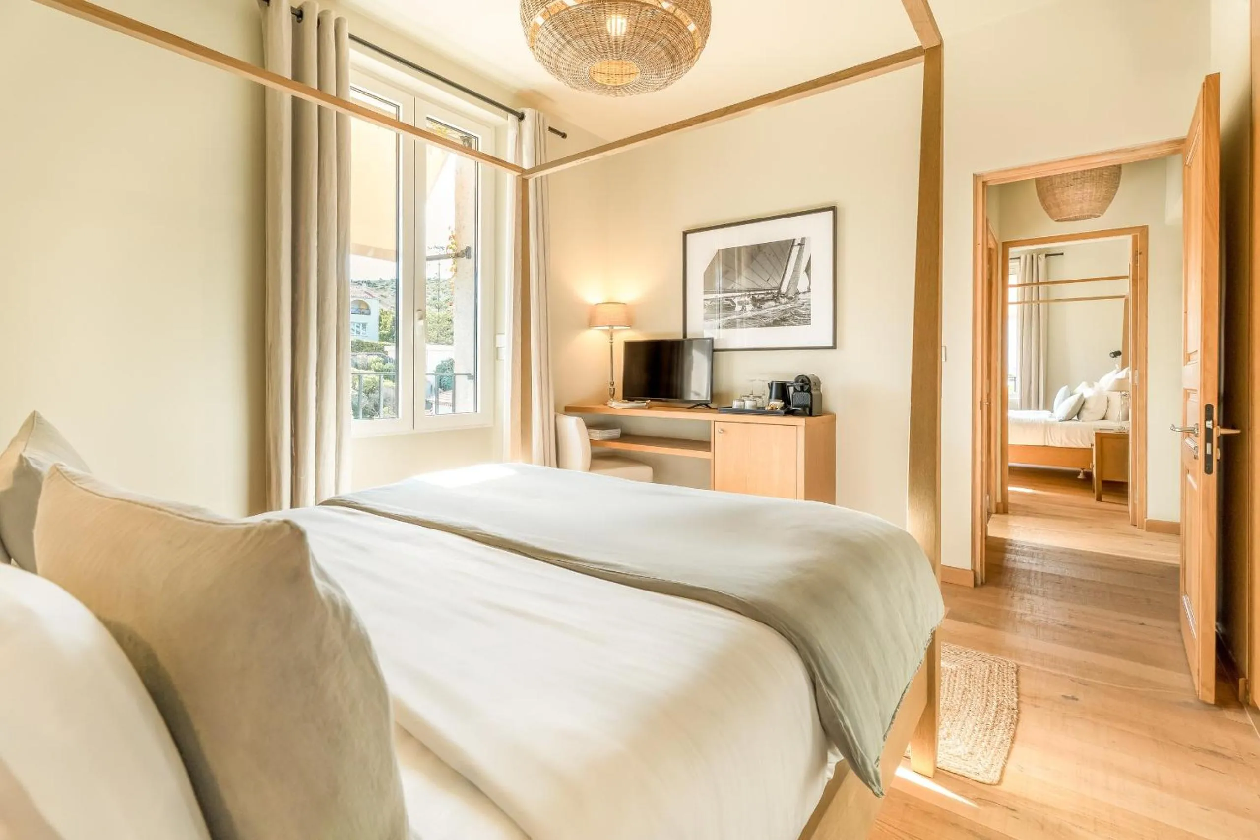 Bed in Boutique hôtel Château Rouher