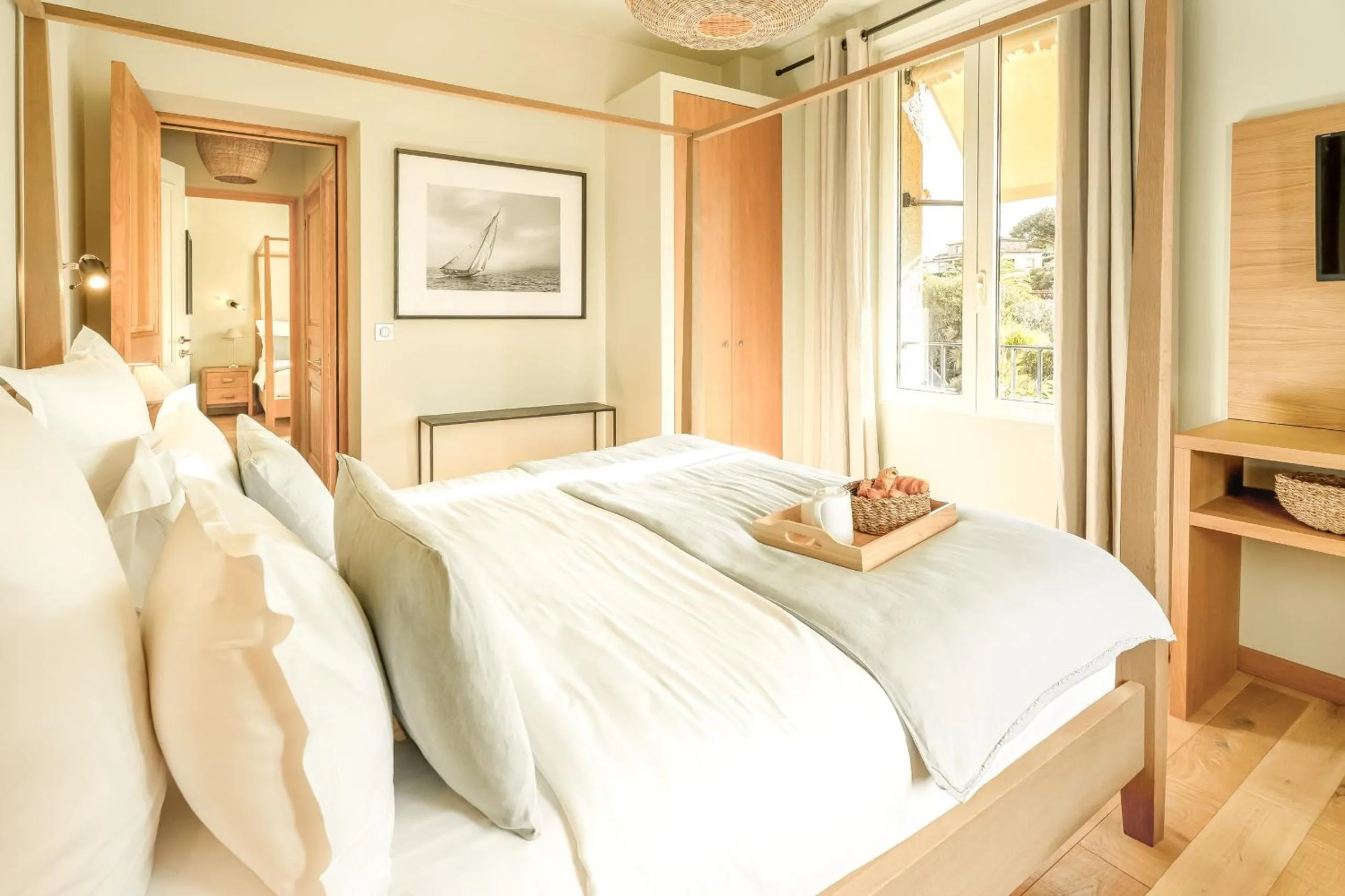 Bed in Boutique hôtel Château Rouher