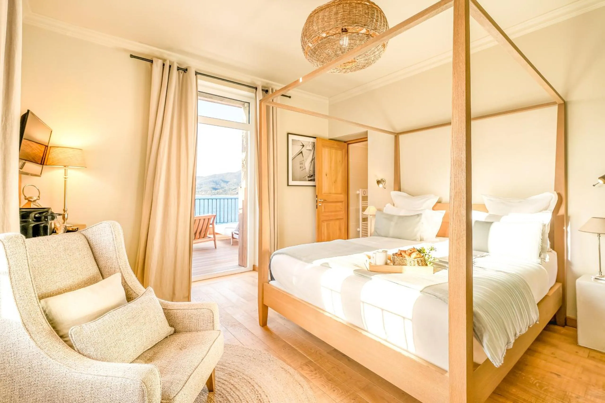Bed in Boutique hôtel Château Rouher