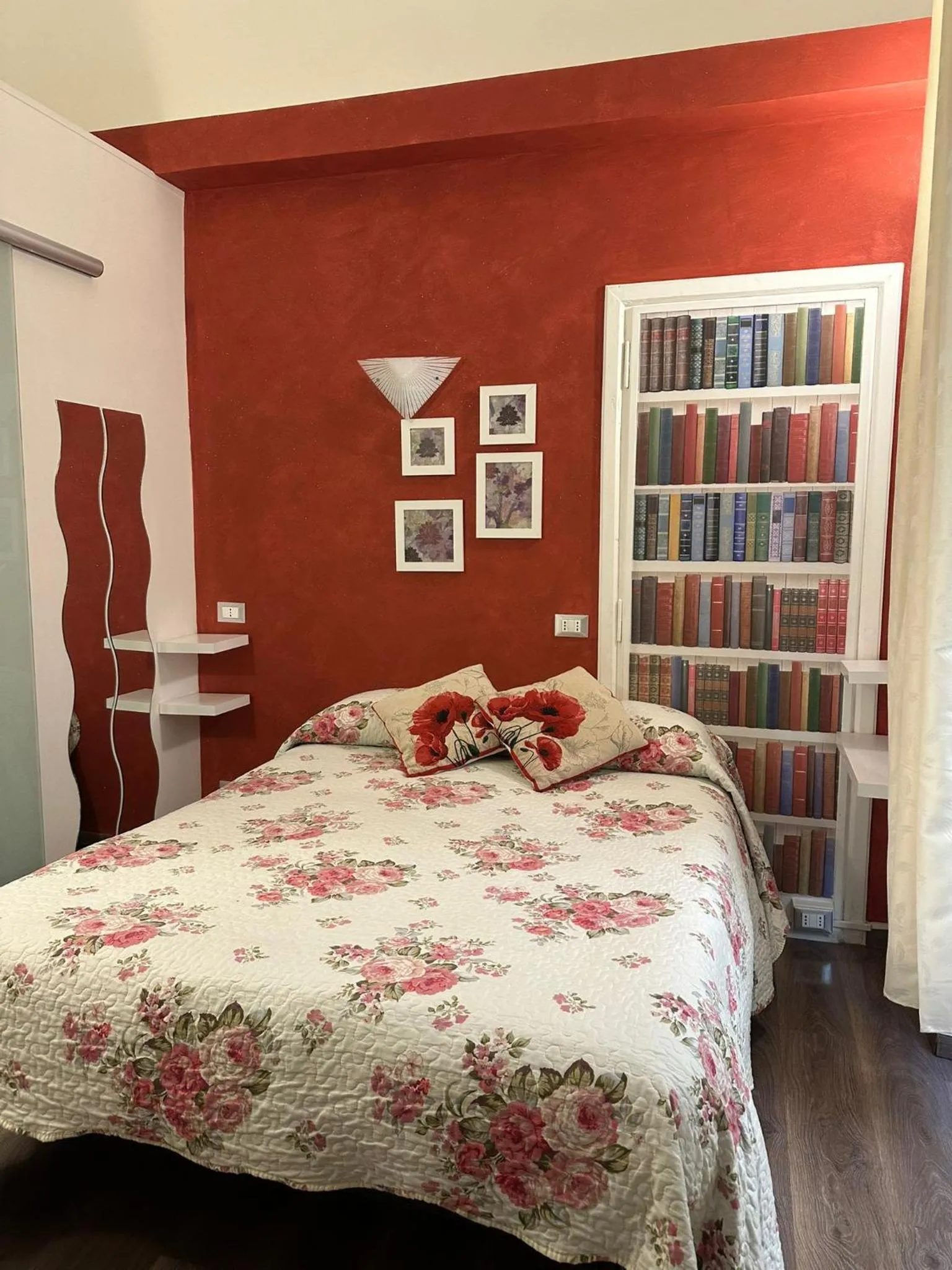 Bed in Marcelina vaticans rooms
