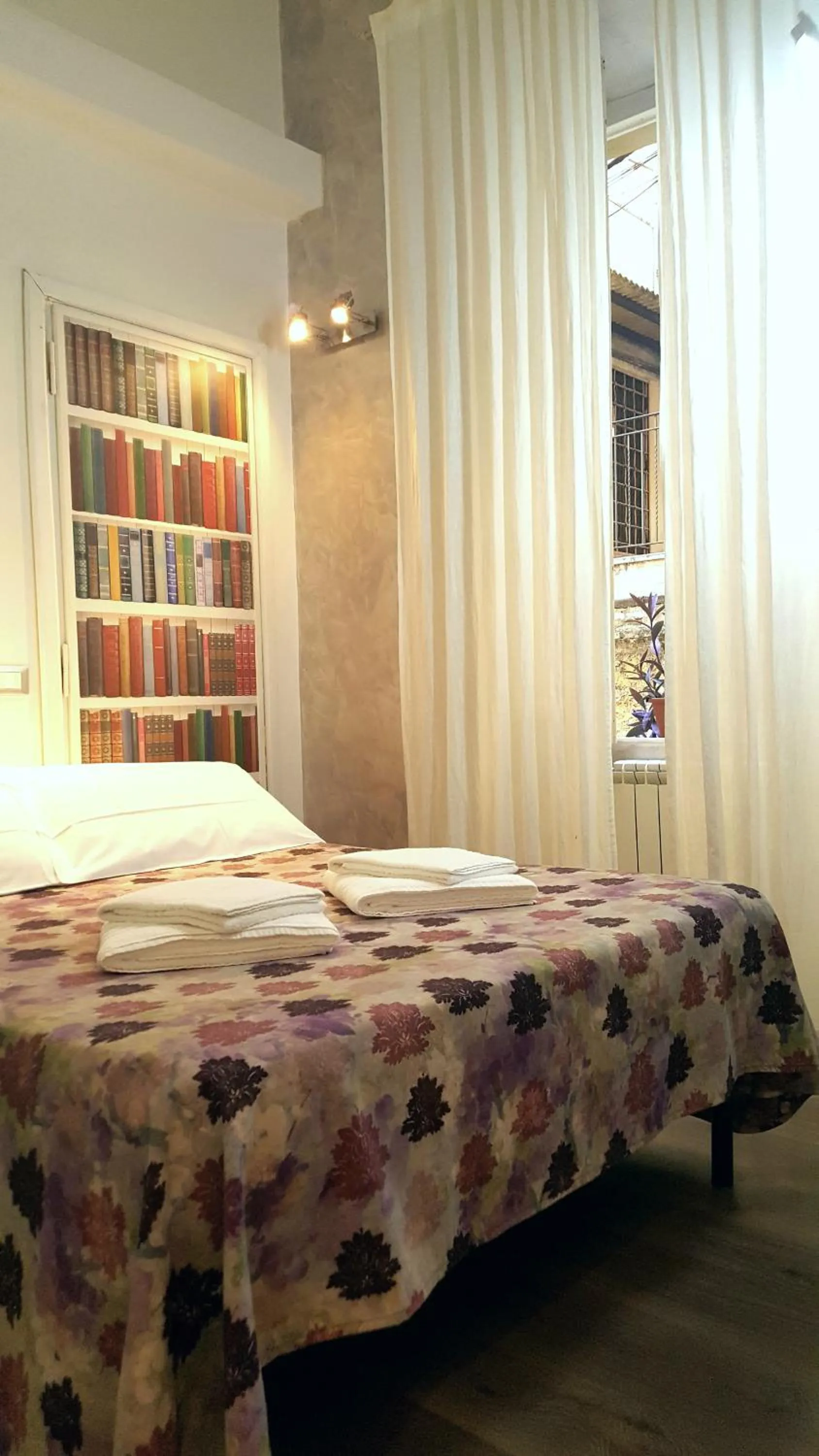 Bedroom, Bed in Marcelina vaticans rooms