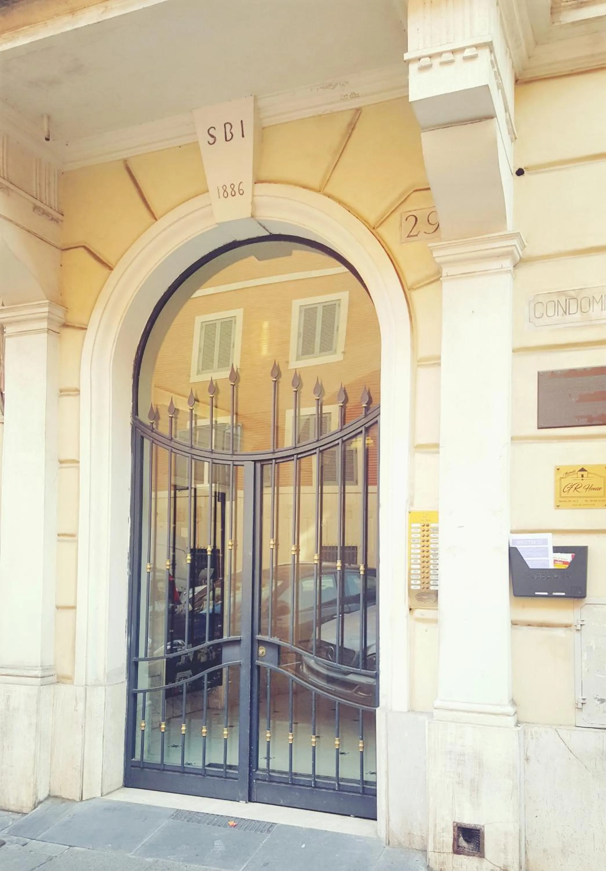 Facade/entrance in Marcelina vaticans rooms
