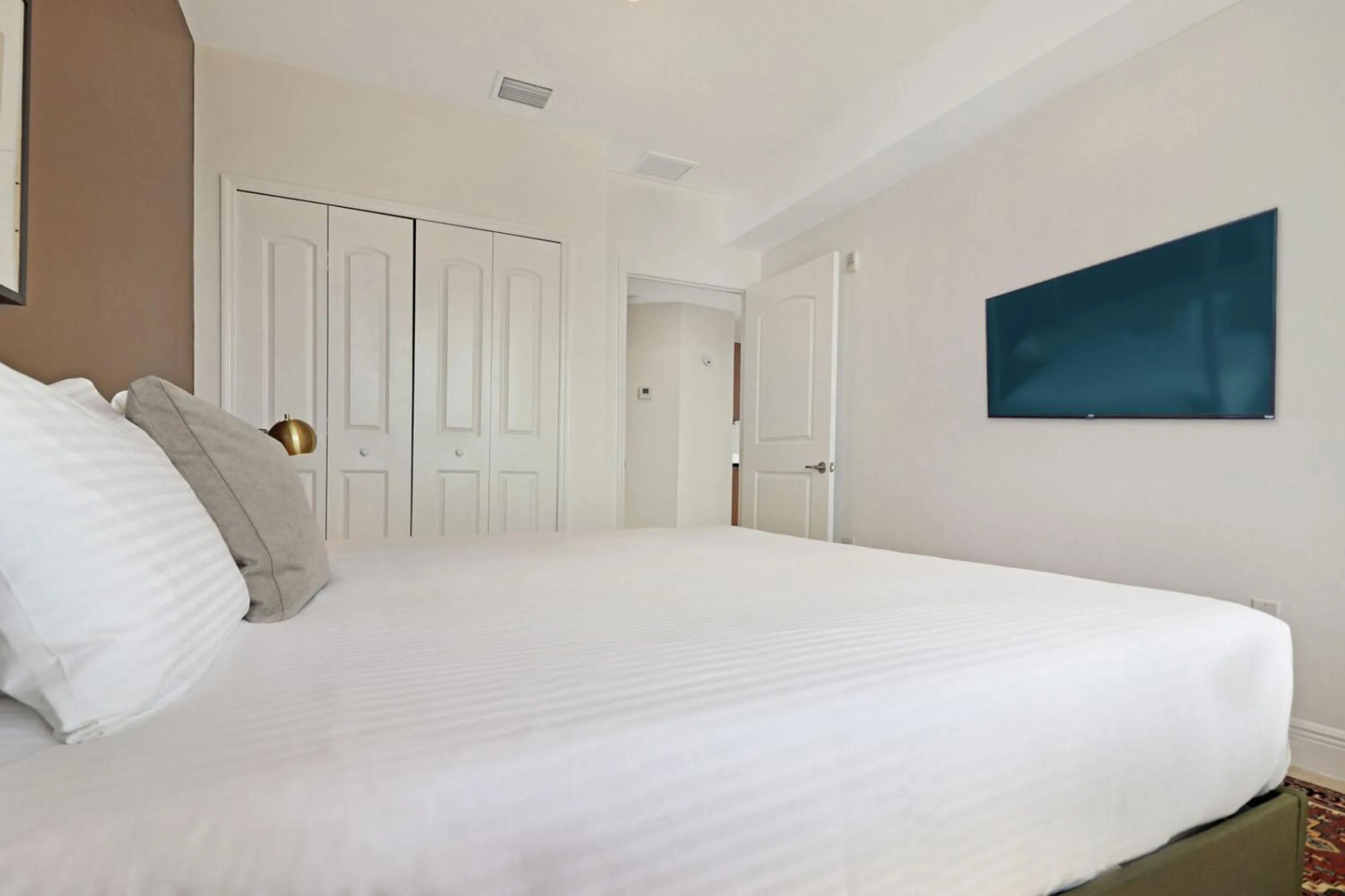 Bed in Roami at Sunny Isles