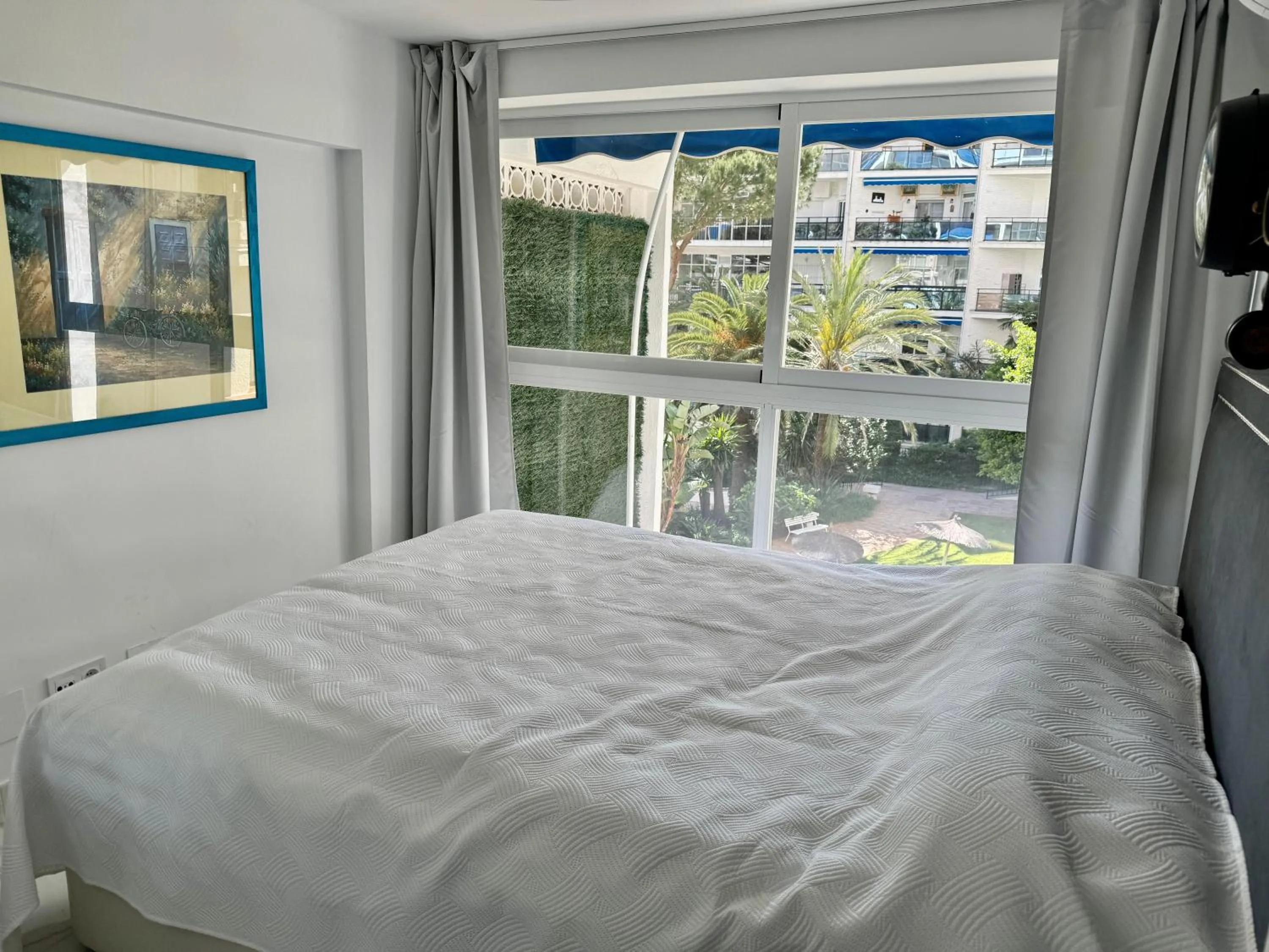 Bed in Skol Apartments Marbella