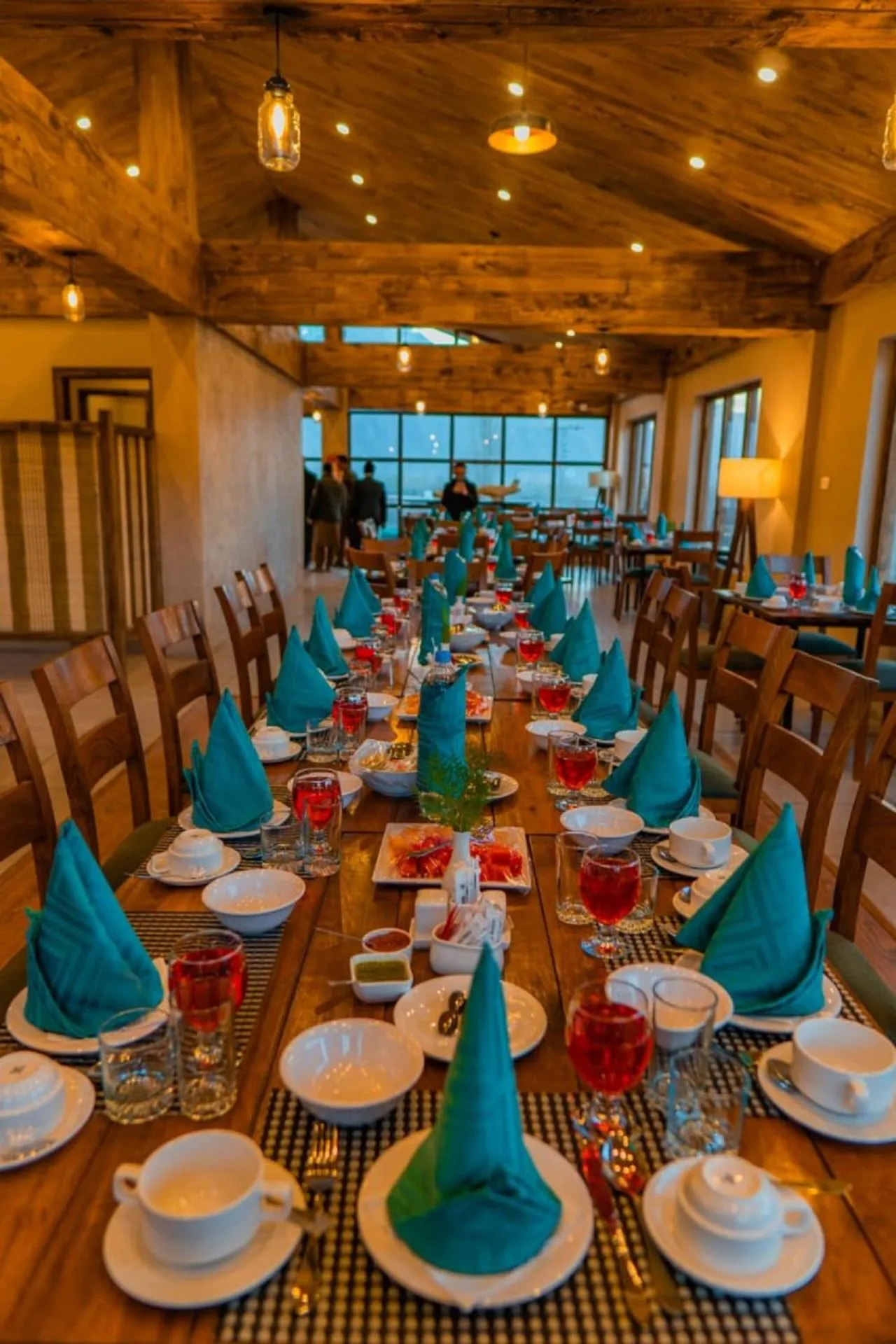 Restaurant/places to eat in Dynasty Hotel Skardu