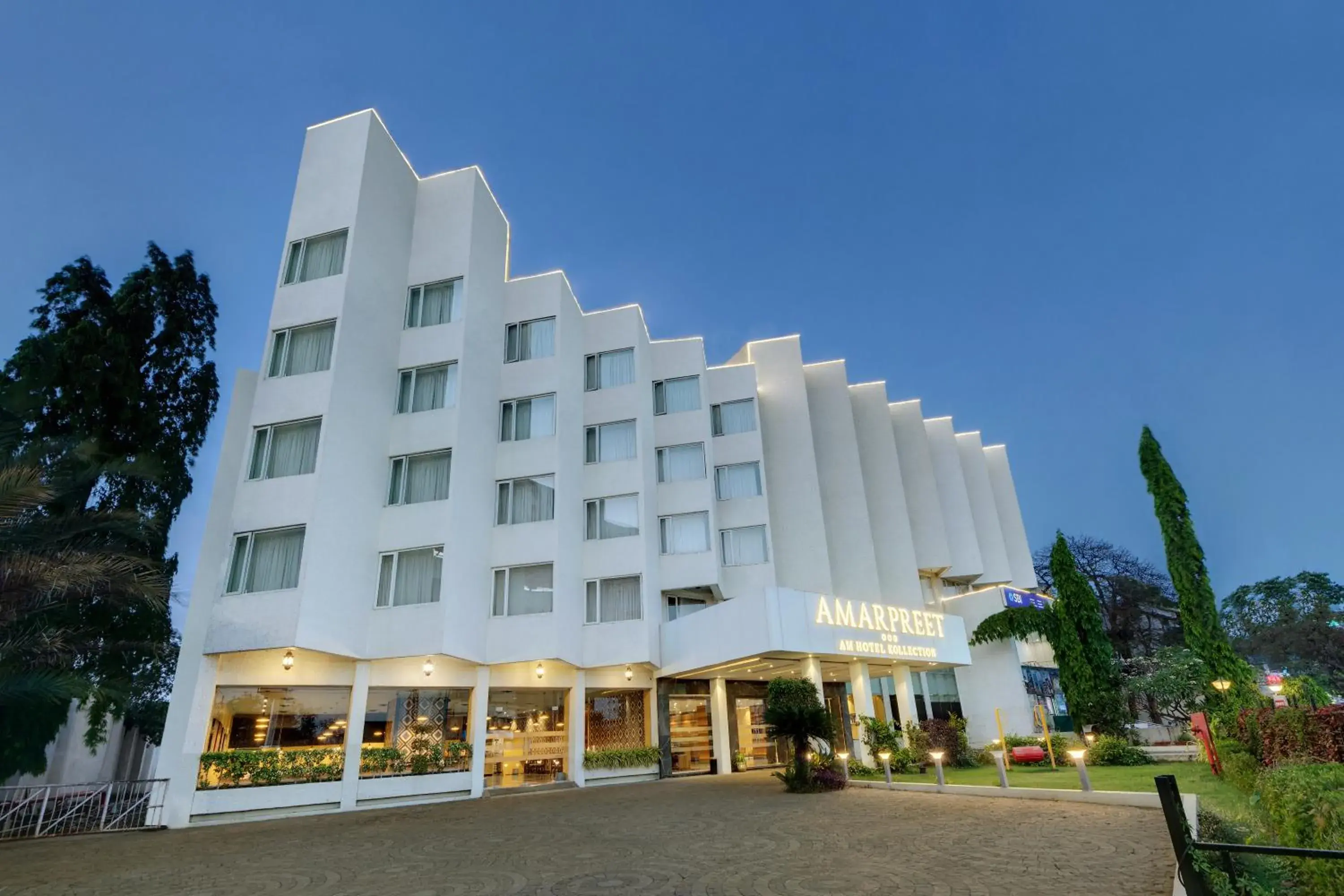 Property building in Amarpreet, Chhatrapati Sambhajinagar - AM Hotel Kollection Property building in Amarpreet, Chhatrapati Sambhajinagar - AM Hotel Kollection