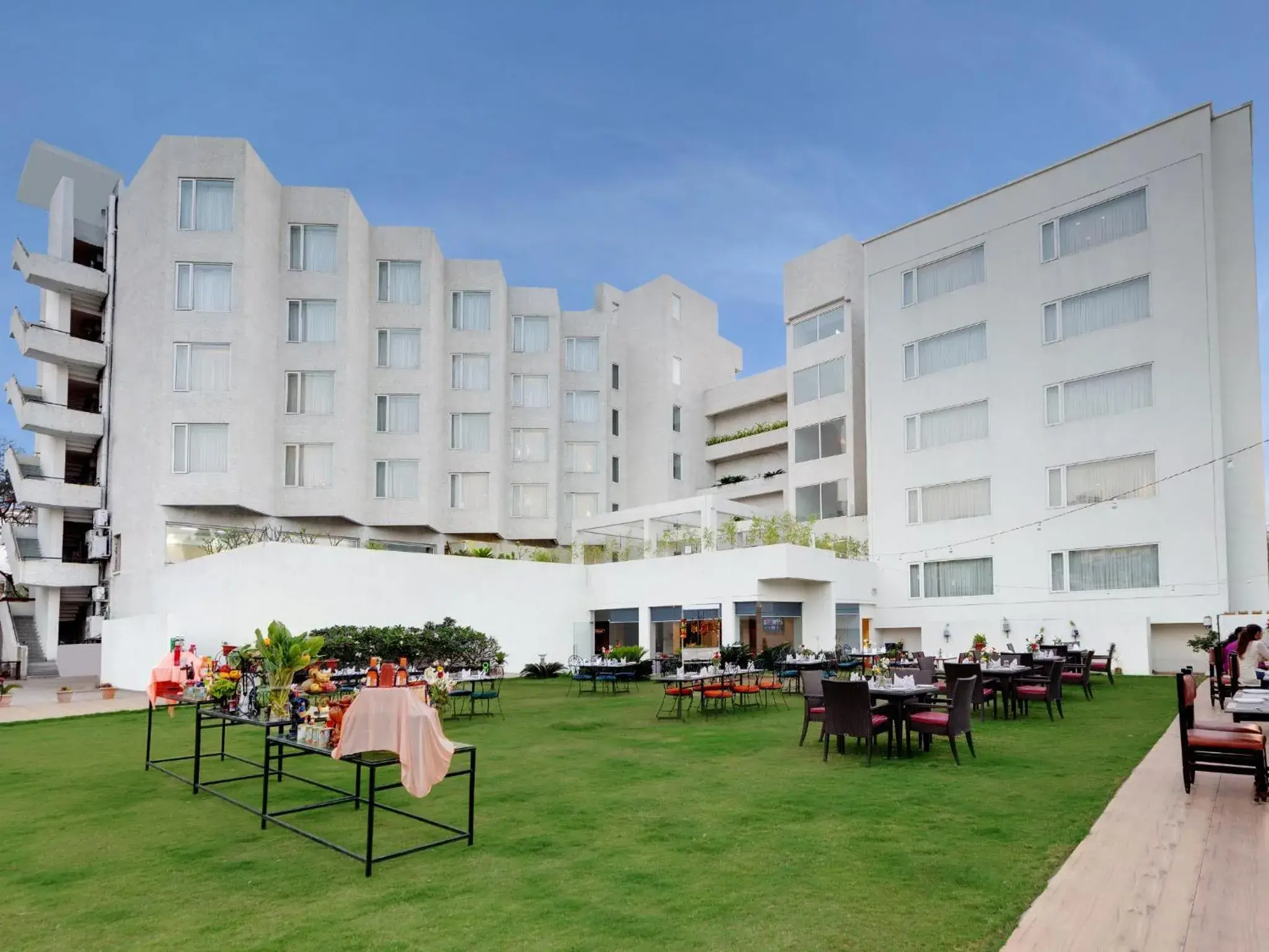 Garden view in Amarpreet, Chhatrapati Sambhajinagar - AM Hotel Kollection Garden view in Amarpreet, Chhatrapati Sambhajinagar - AM Hotel Kollection