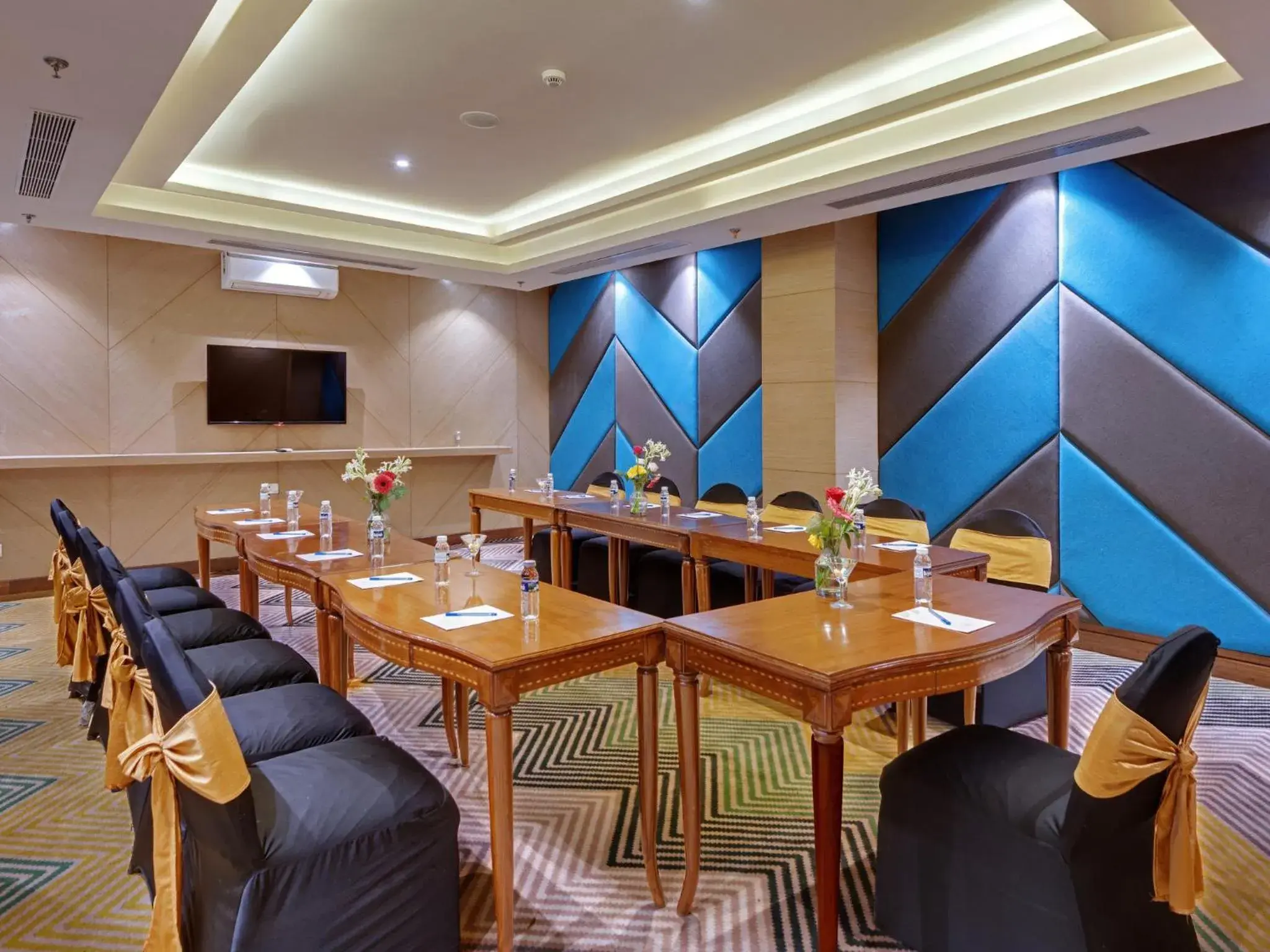 Restaurant/places to eat in Amarpreet, Chhatrapati Sambhajinagar - AM Hotel Kollection Restaurant/places to eat in Amarpreet, Chhatrapati Sambhajinagar - AM Hotel Kollection