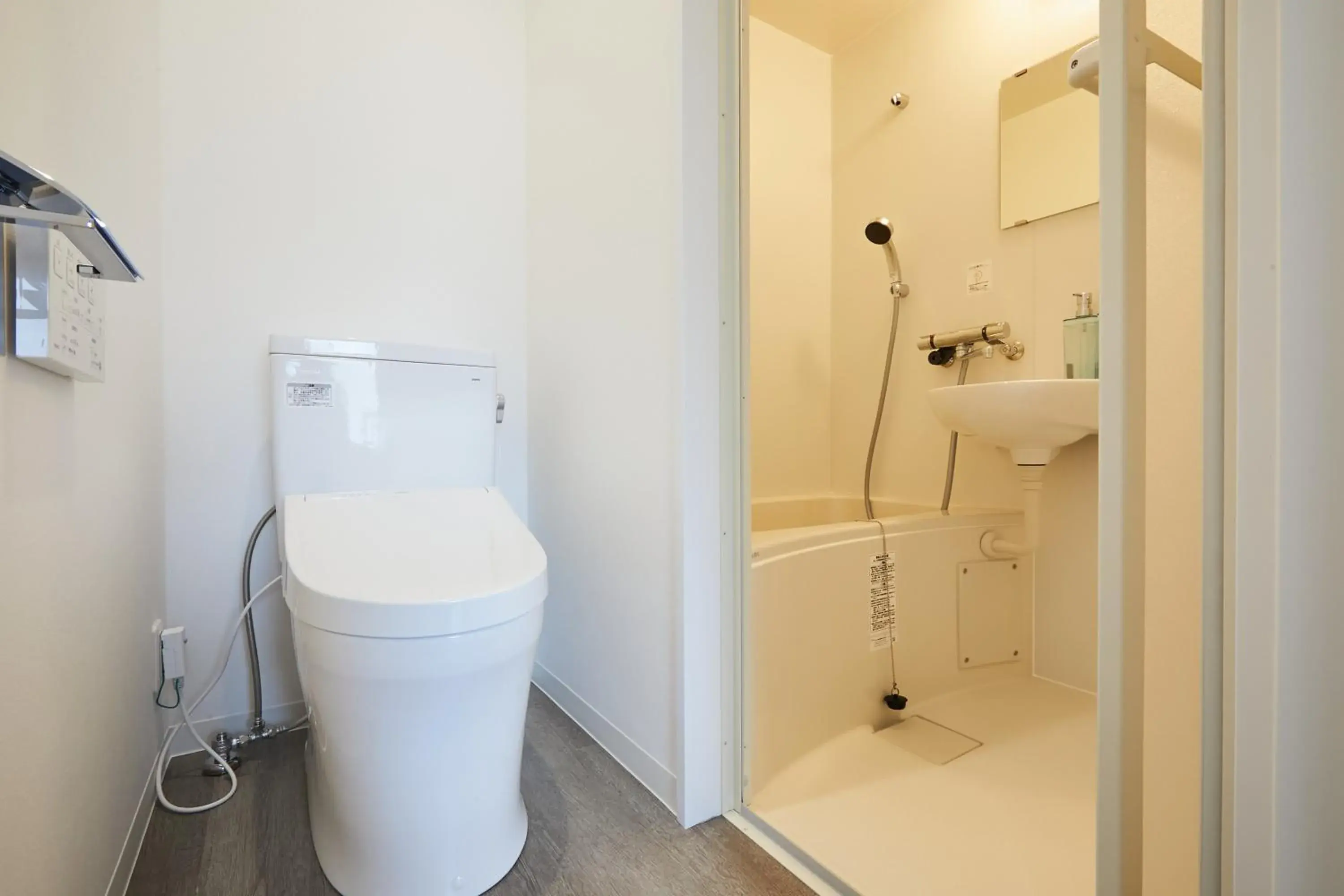 Deluxe Double Room with Bath in Designers Hotel Siesta Deluxe Double Room with Bath in Designers Hotel Siesta