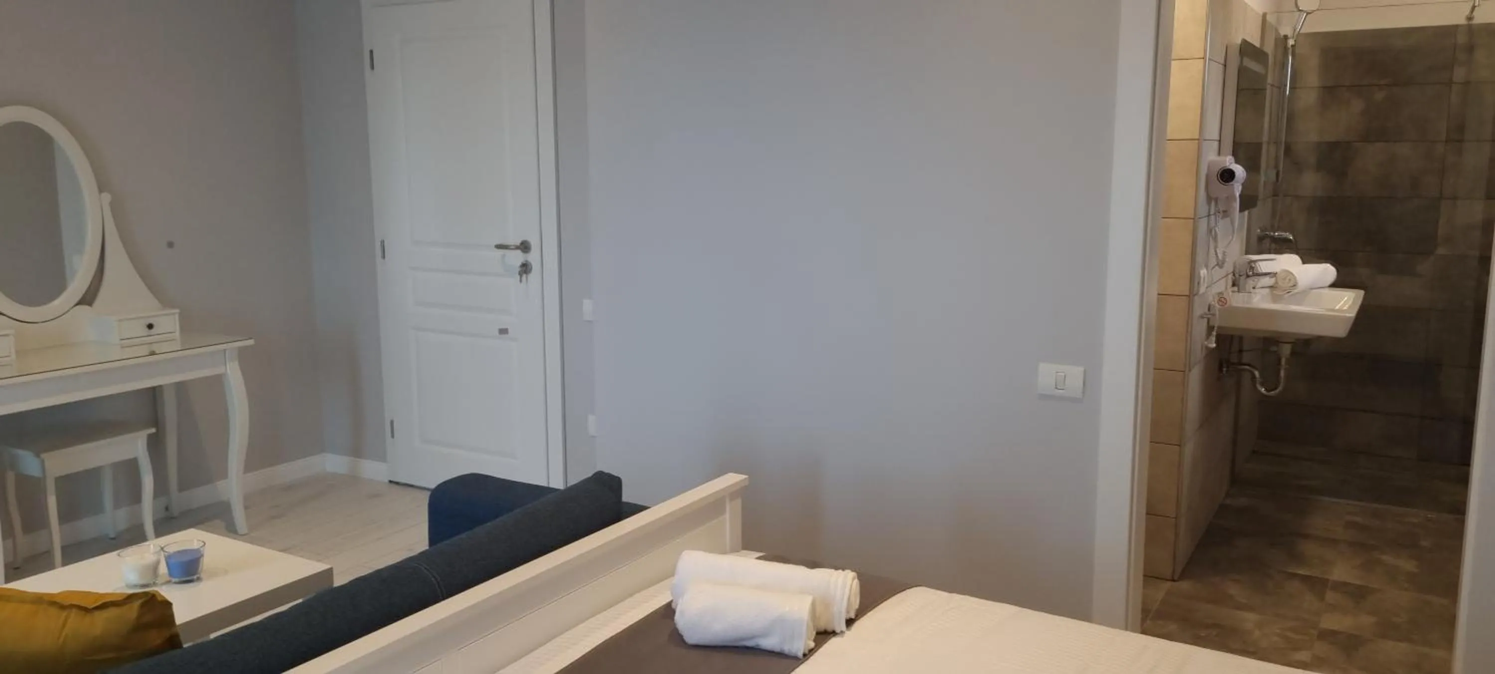 Bedroom, Bed in CHG Boutique