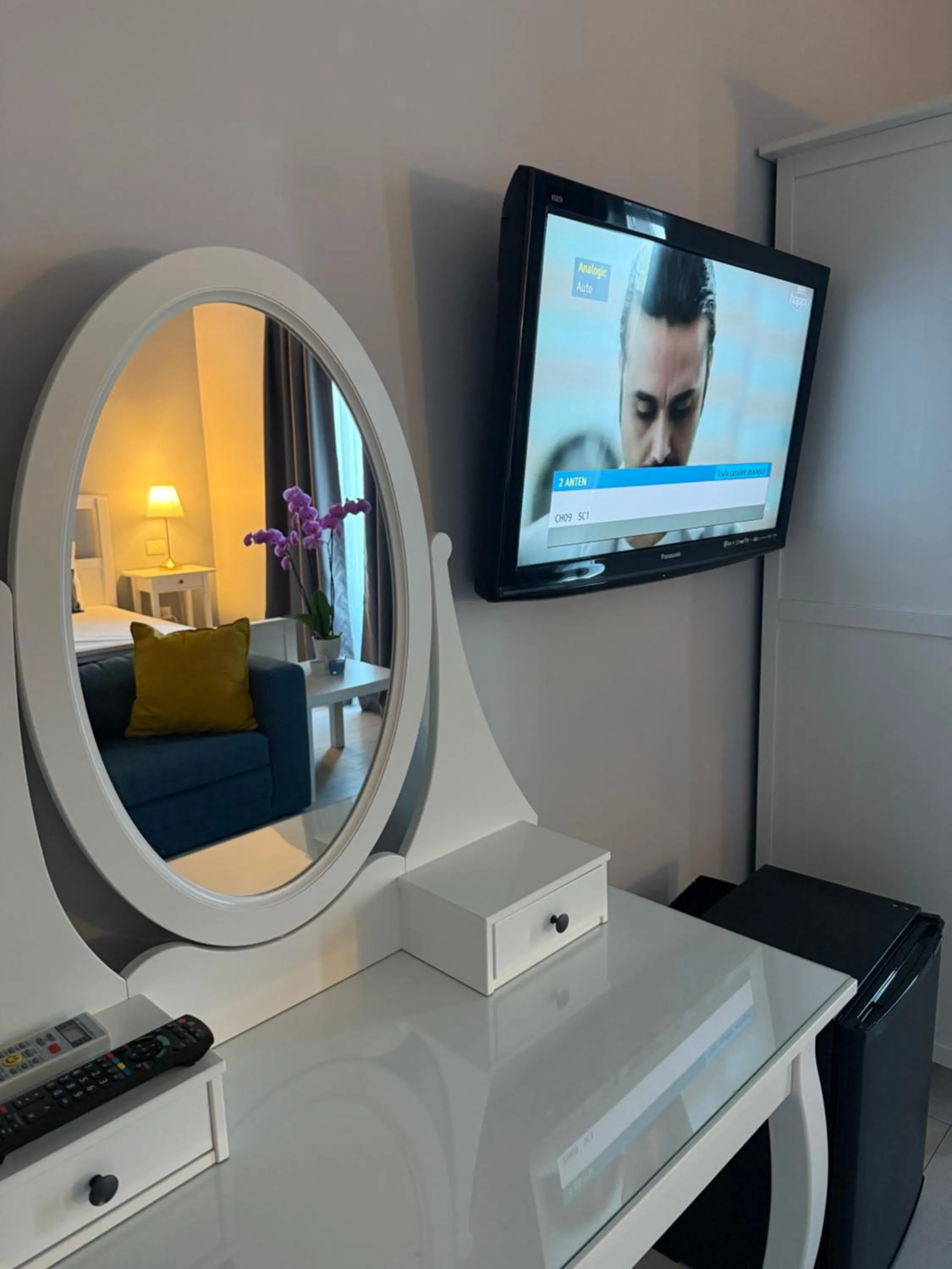 TV and multimedia in CHG Boutique