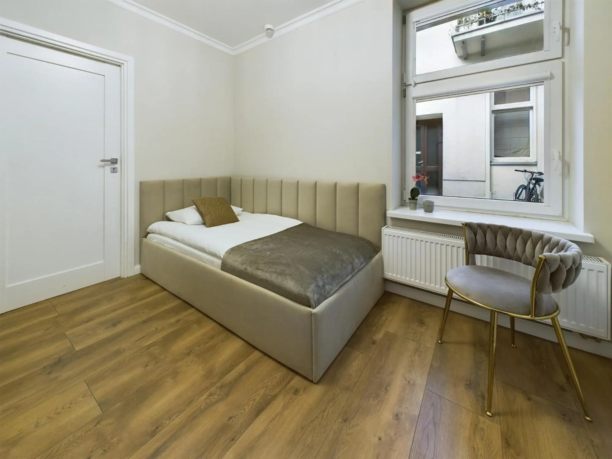 Bed in Apartments Dietla Cracow by Noclegi Renters