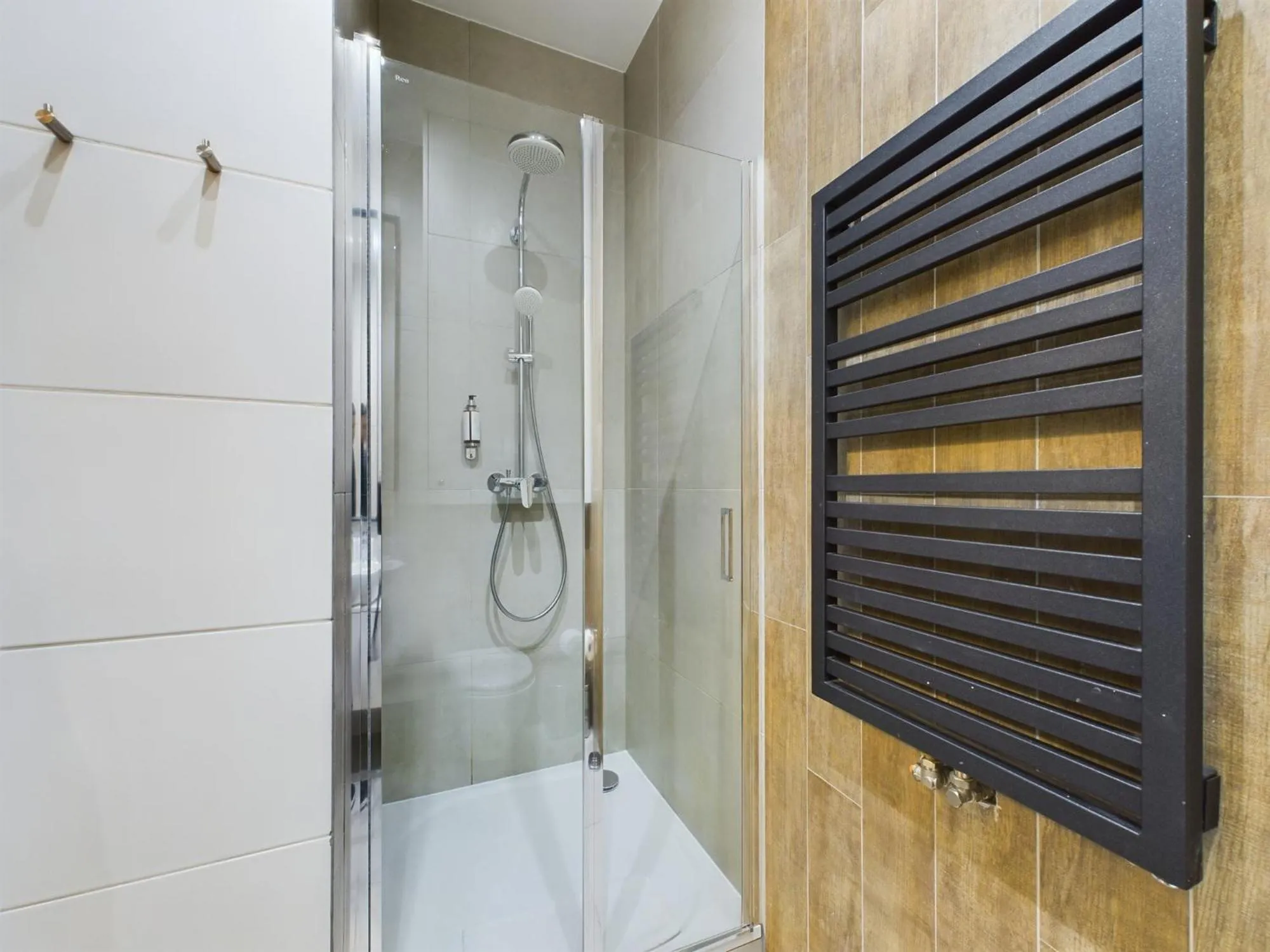 Bathroom in Apartments Dietla Cracow by Noclegi Renters