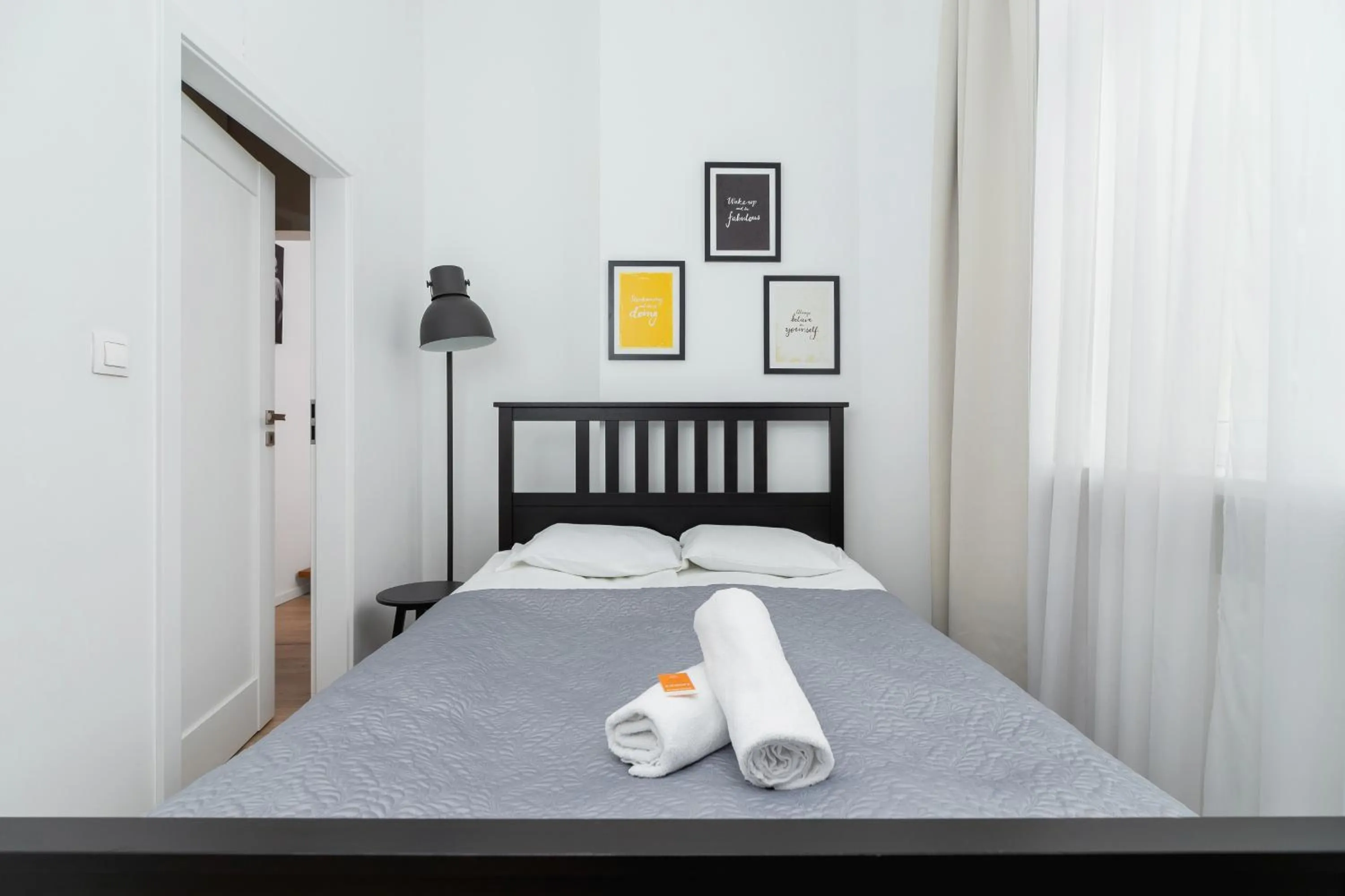 Bed in Apartments Dietla Cracow by Noclegi Renters