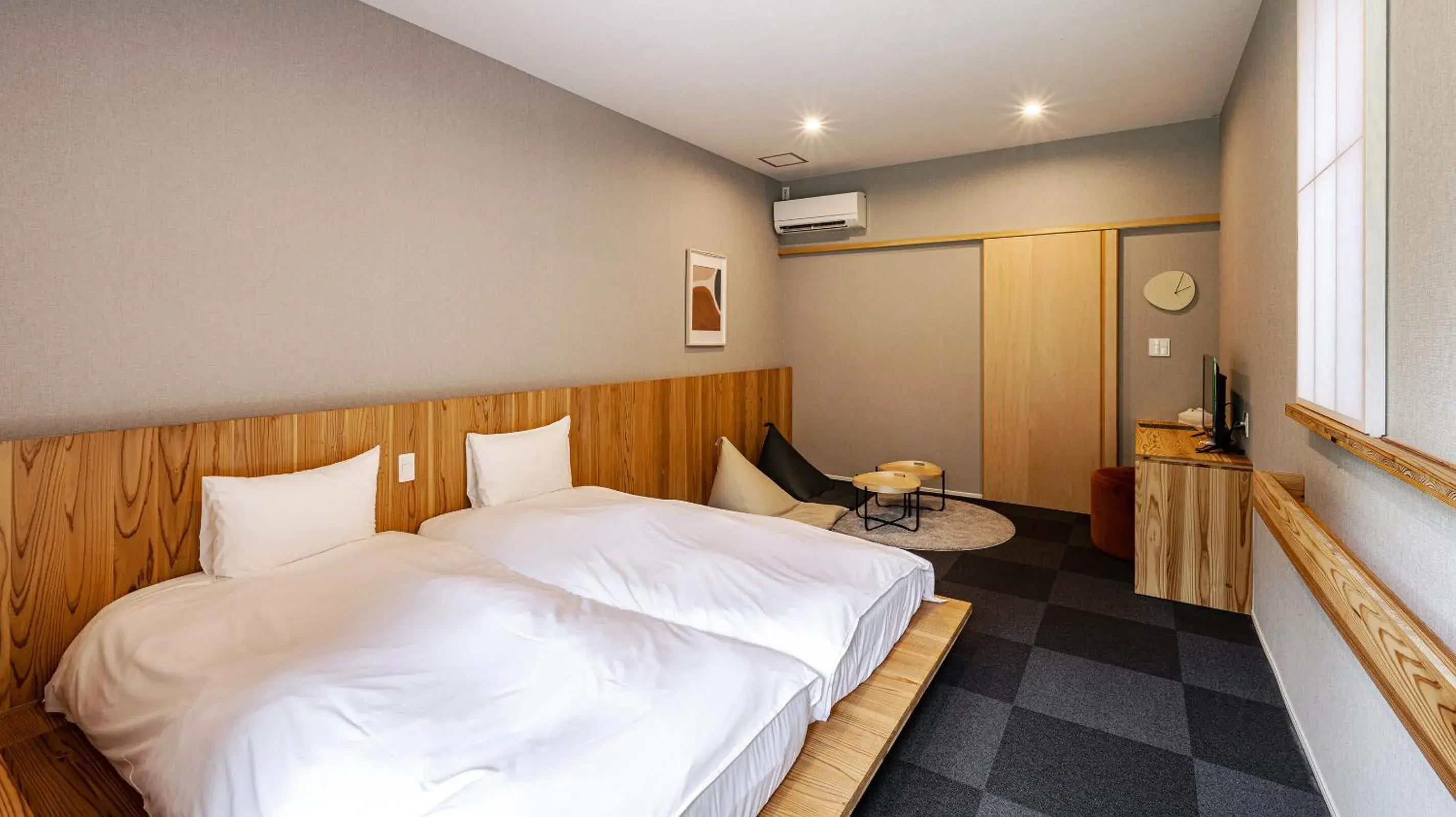 Standard Twin Room in 別府ホテル塒 Beppu Hotel Negura Standard Twin Room in 別府ホテル塒 Beppu Hotel Negura