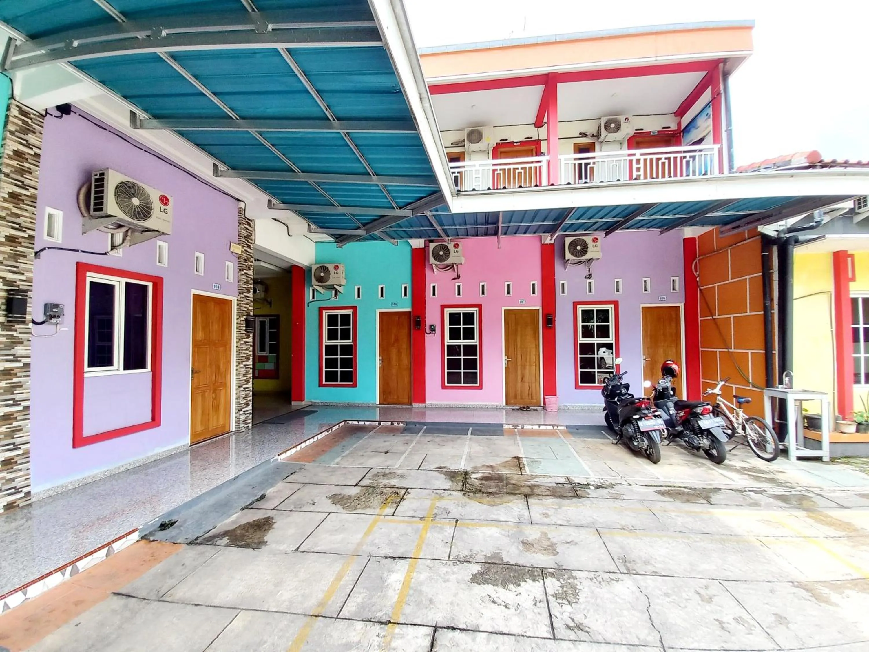 Harmony House Syariah near Alun Alun Pati Mitra RedDoorz