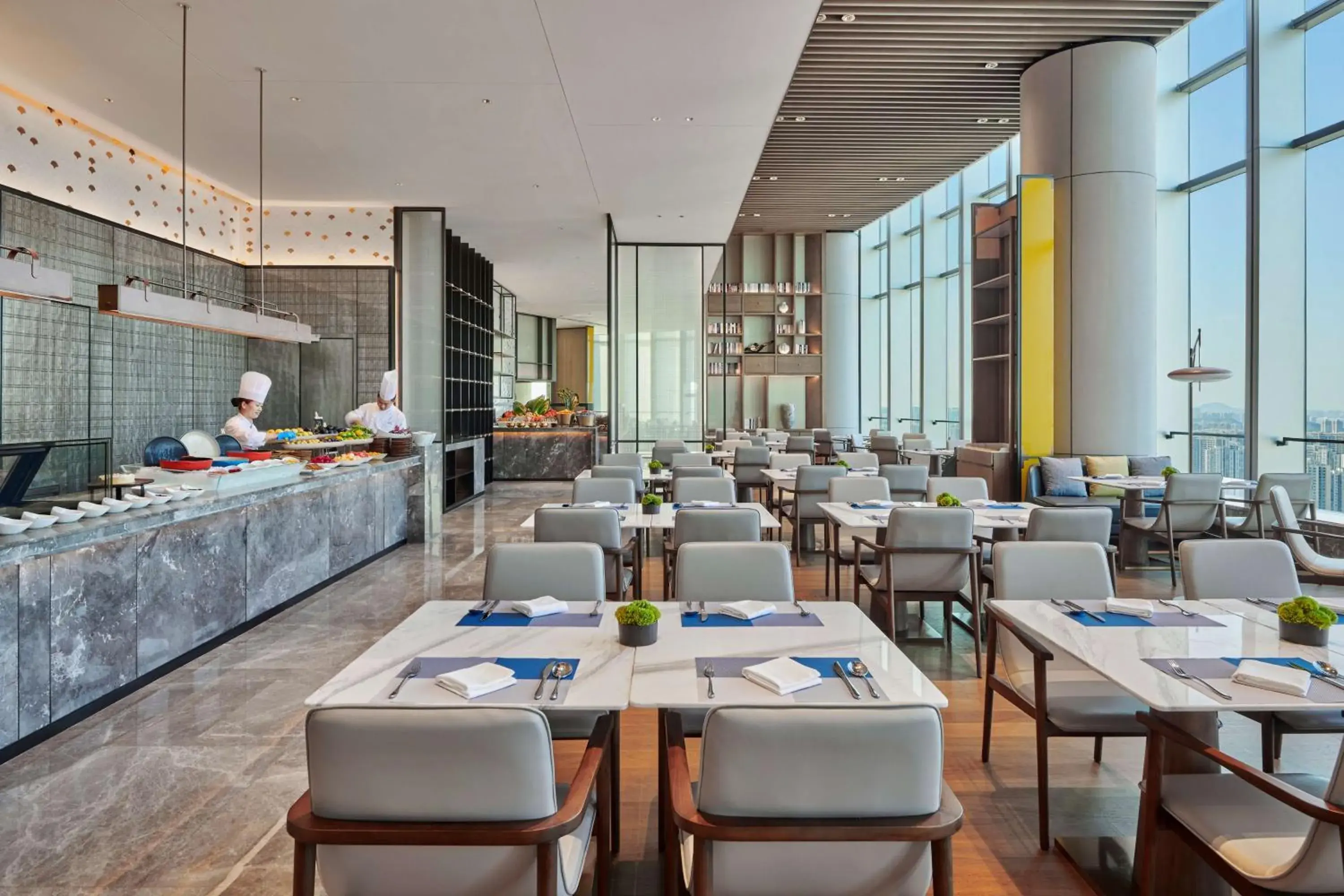 Restaurant/places to eat in Hilton Changsha Riverside Restaurant/places to eat in Hilton Changsha Riverside