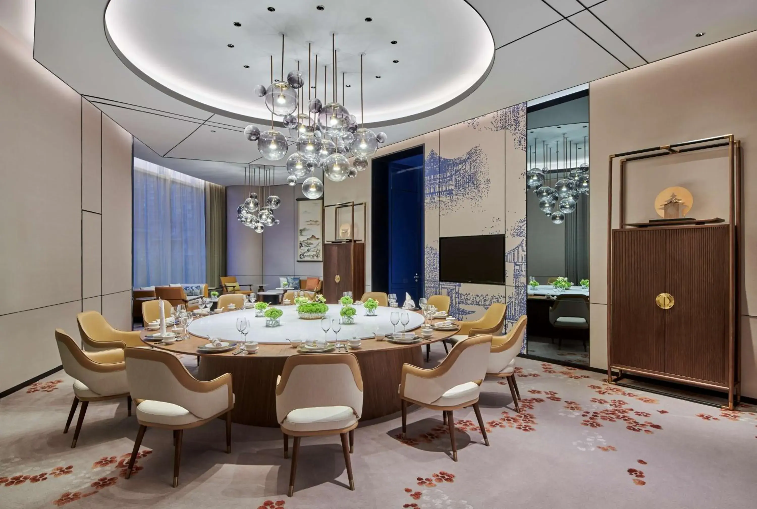 Restaurant/places to eat in Hilton Changsha Riverside Restaurant/places to eat in Hilton Changsha Riverside