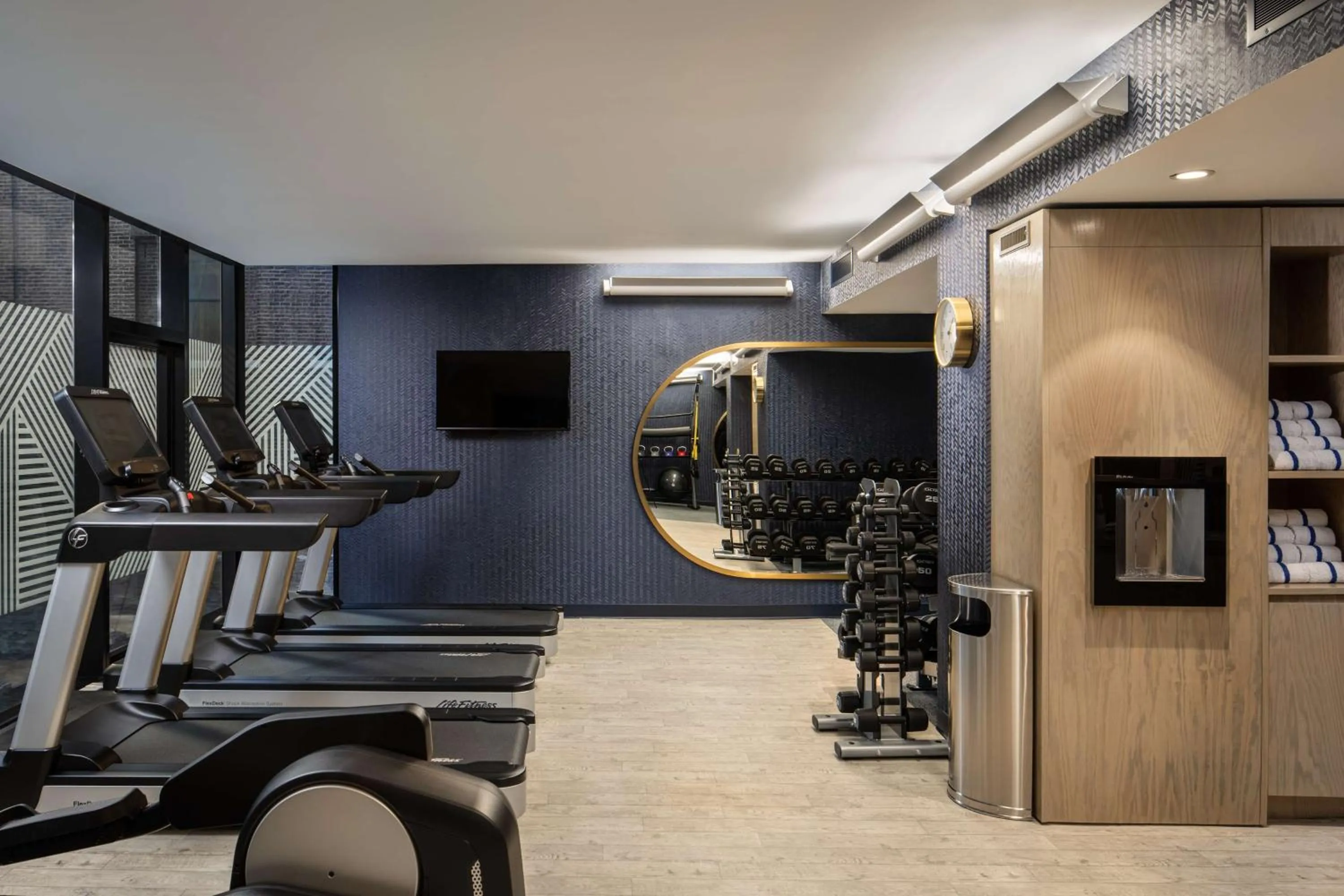 Fitness centre/facilities in Motto by Hilton New York City Chelsea