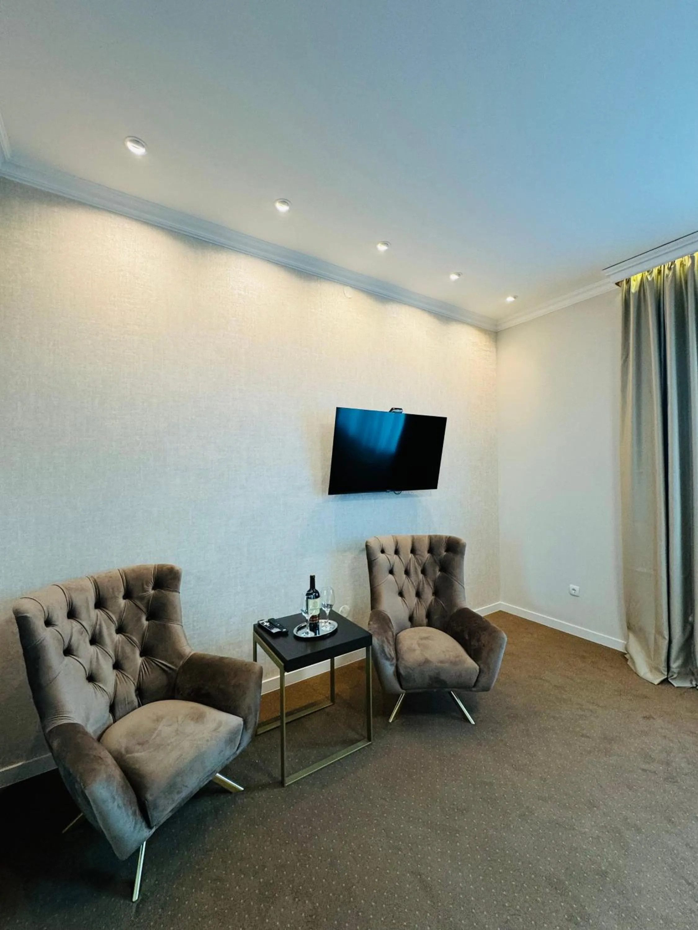 Seating area in Hotel Vidović