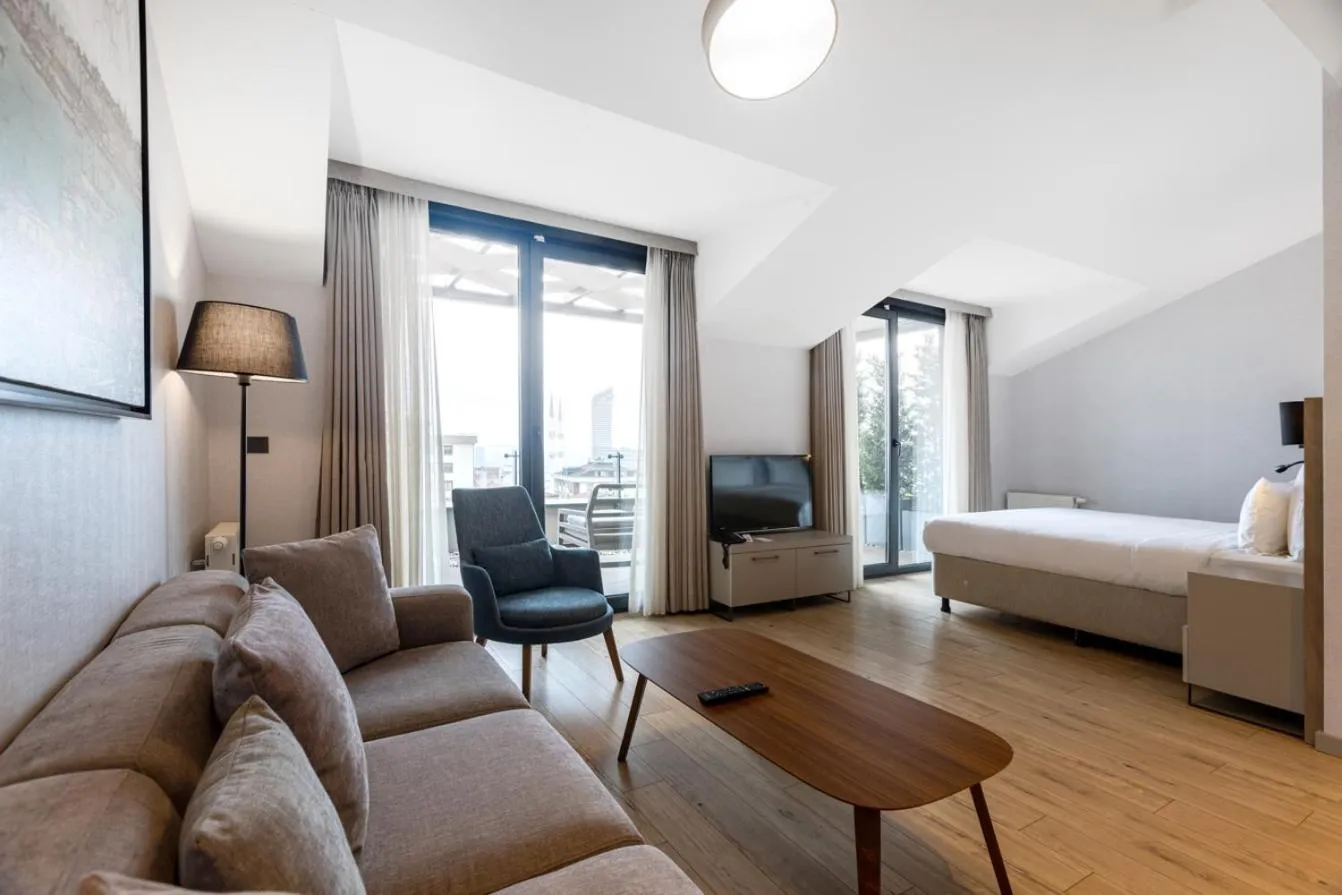 Bedroom, Bed in Antwell Suites