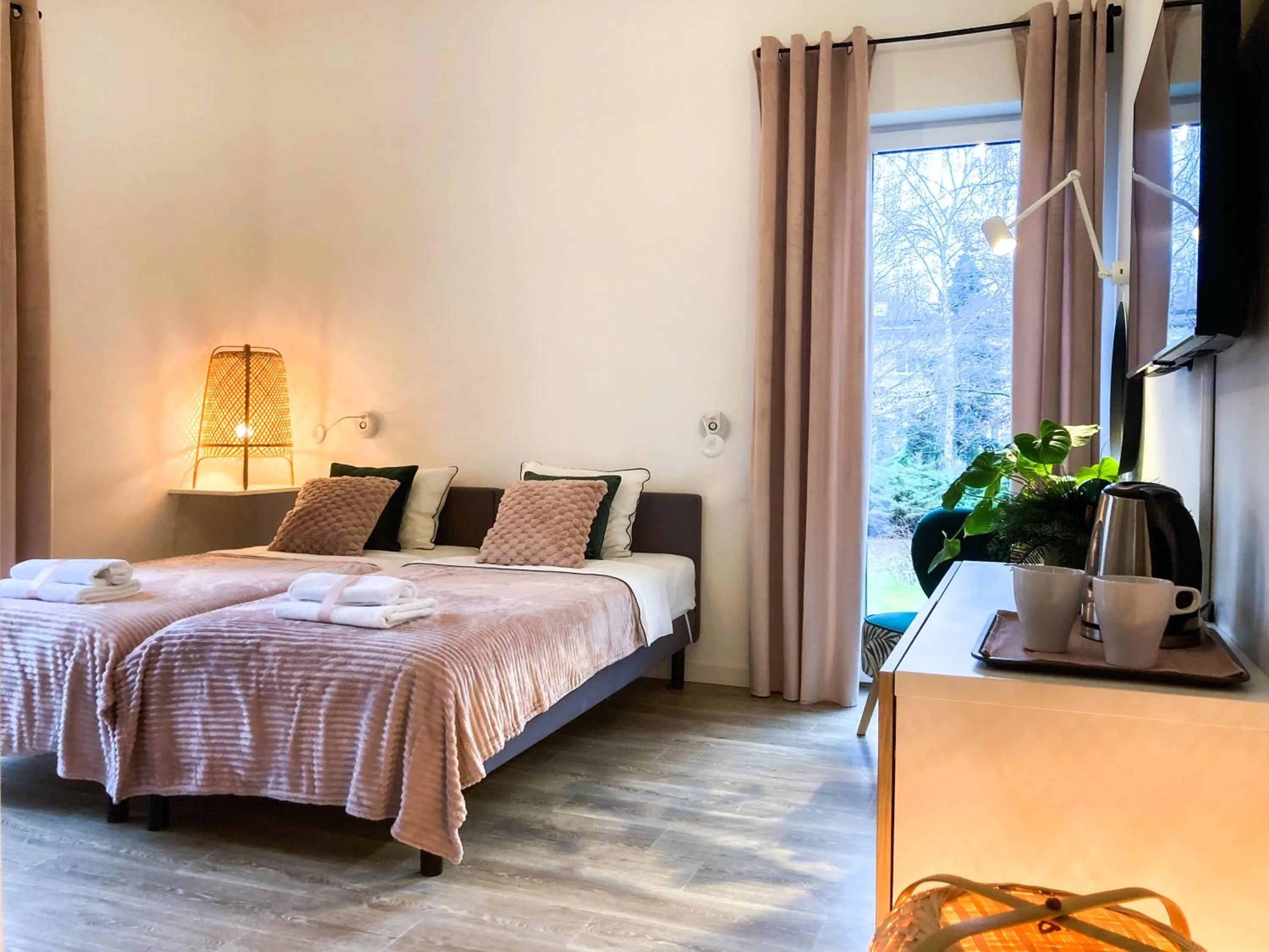 Photo of the whole room, Bed in Chummy House Sopot