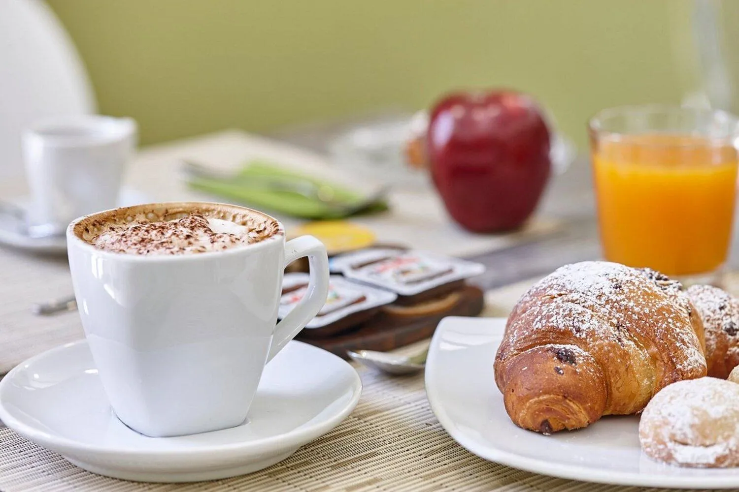 Breakfast in Sweet Central Hotel