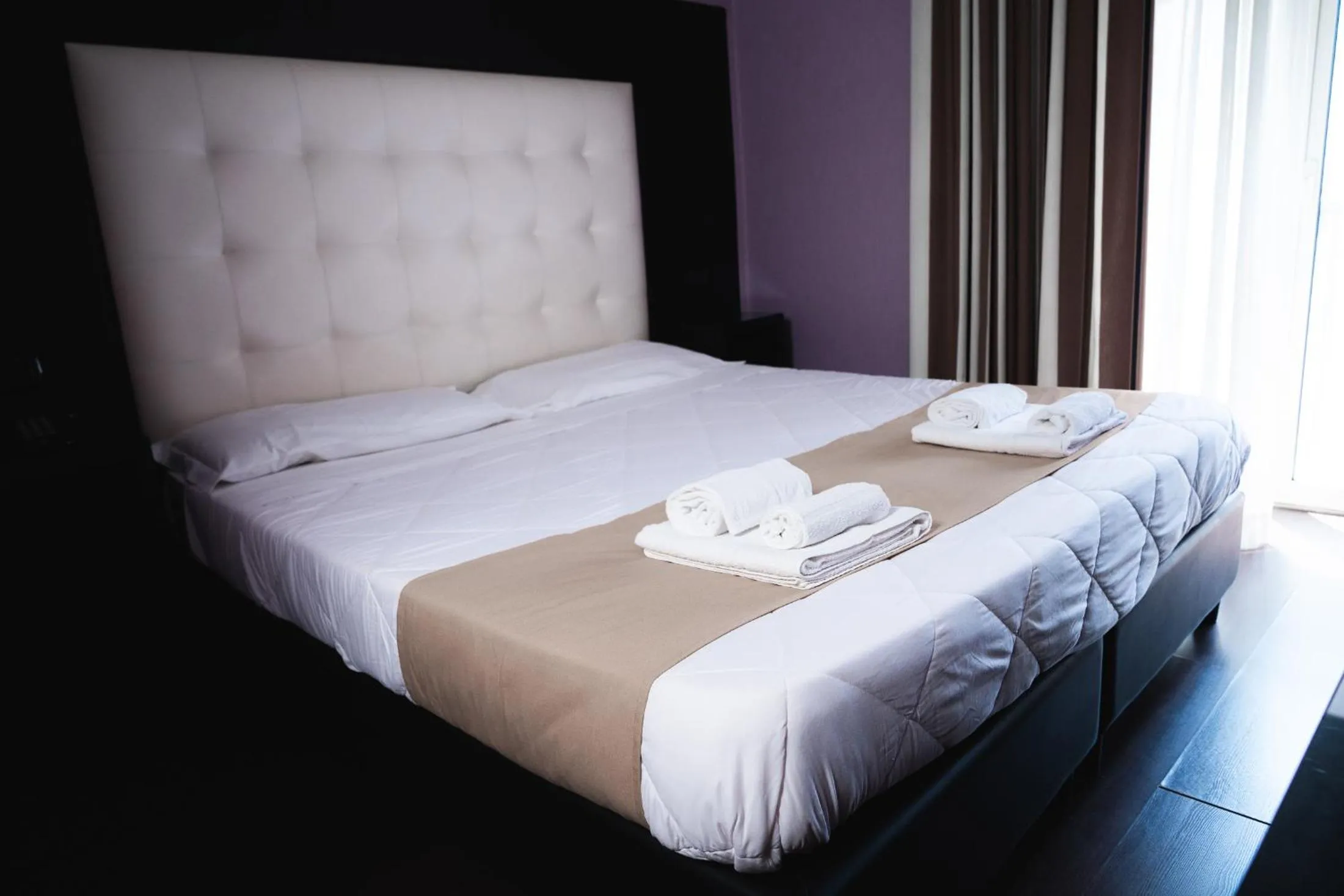 View (from property/room), Bed in Sweet Central Hotel