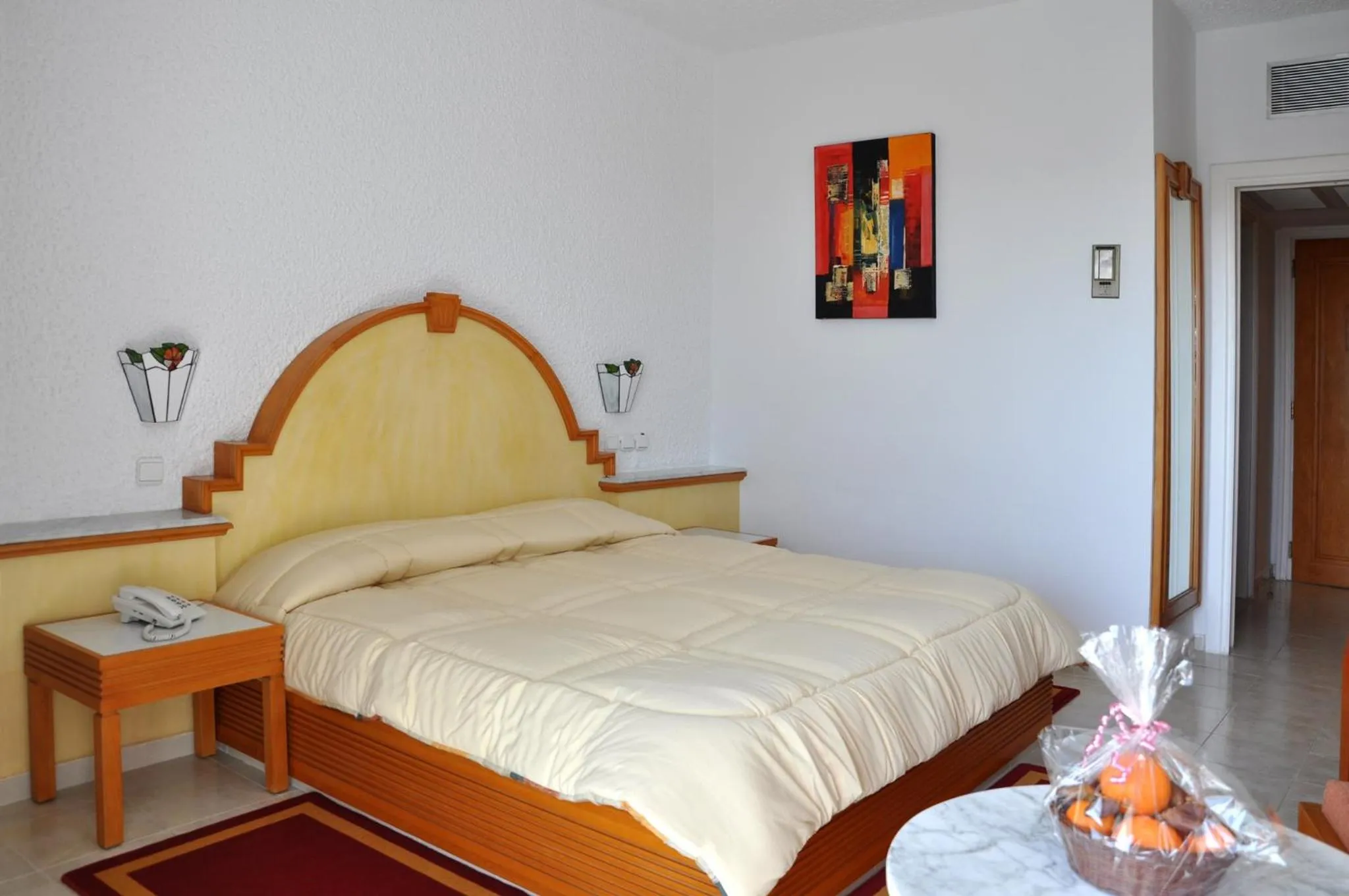 Bed in Kanta Resort and Spa