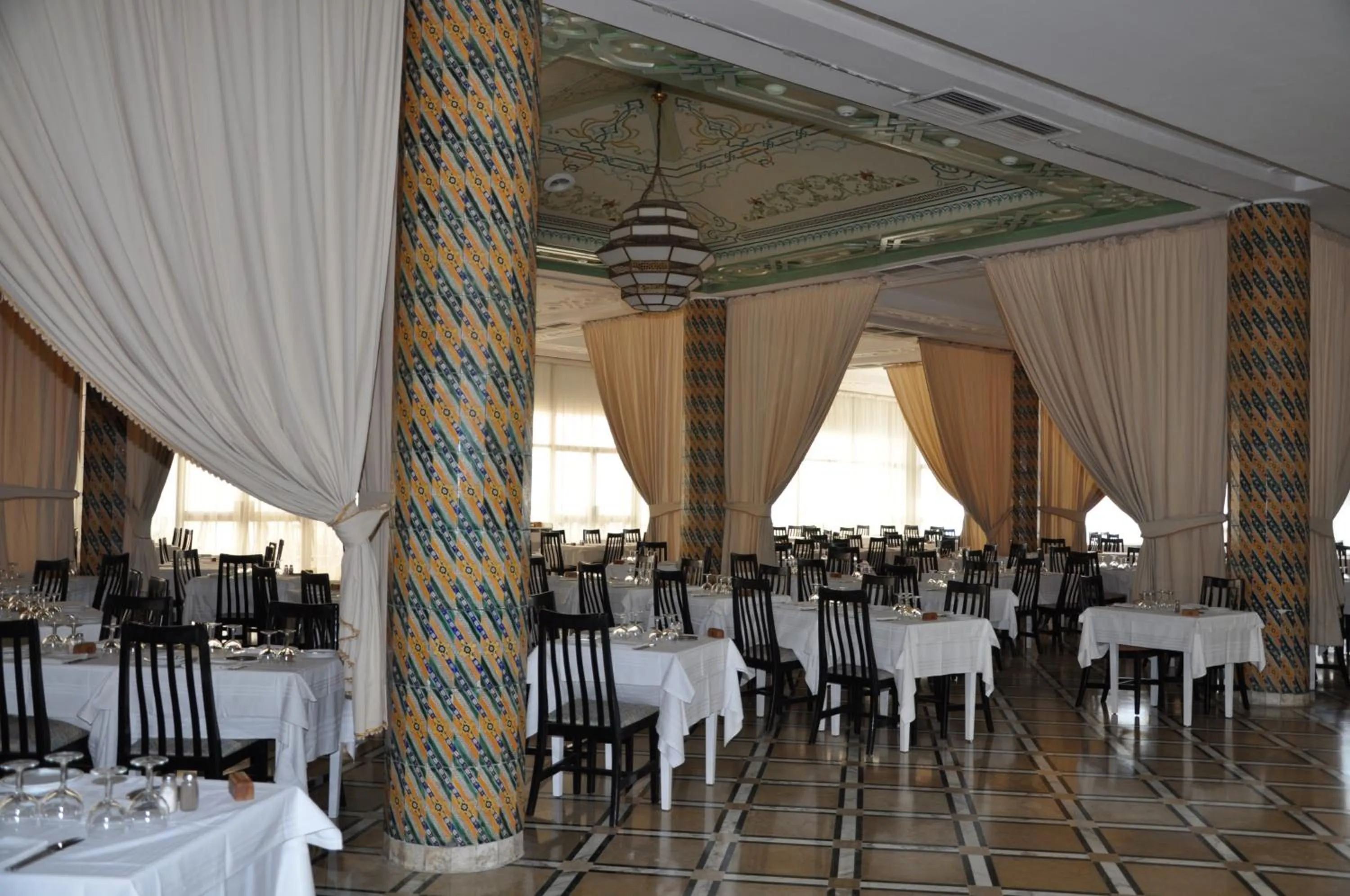 Restaurant/places to eat in Kanta Resort and Spa