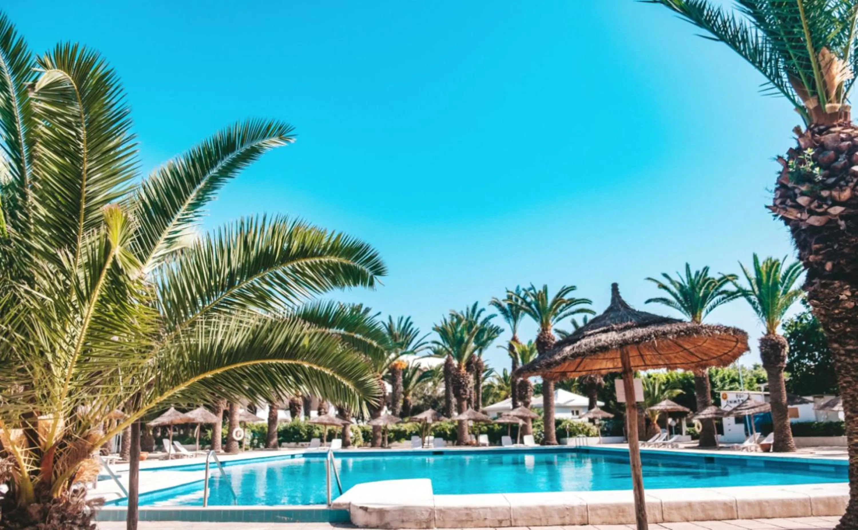 Swimming pool in Kanta Resort and Spa