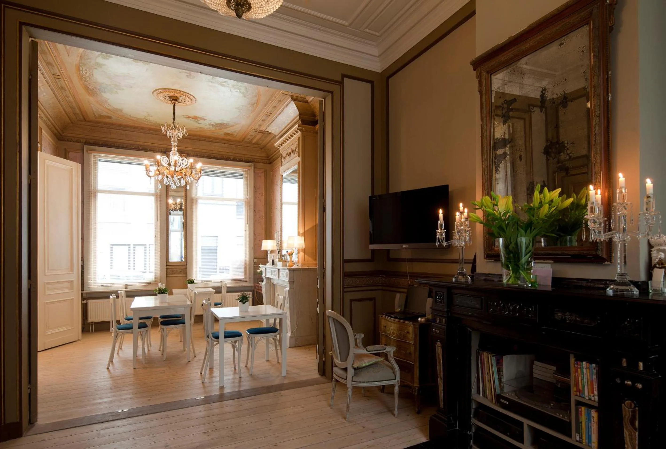 Decorative detail in Antwerp B&B