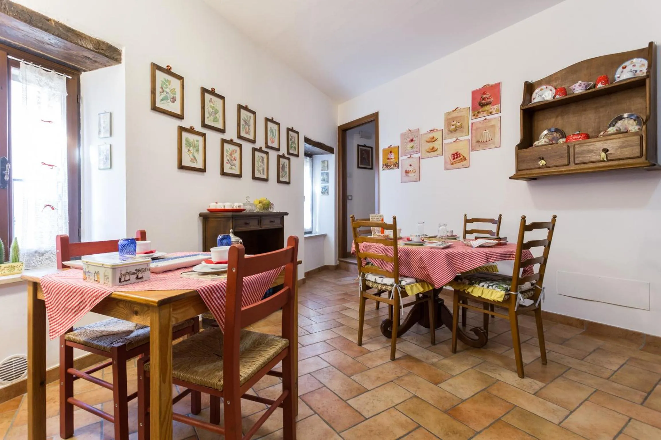 Communal kitchen in Bed and Breakfast A casa delle Fate