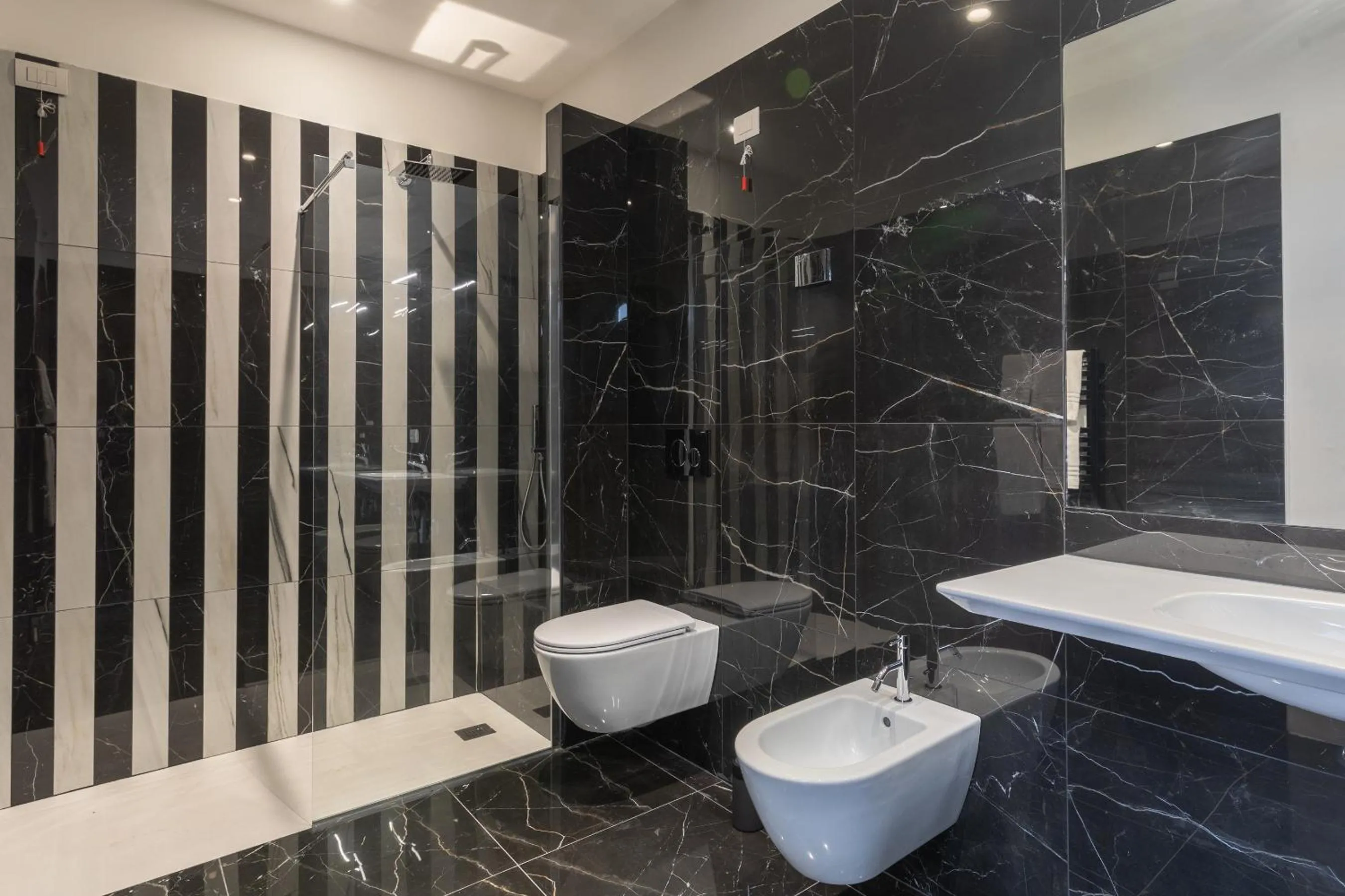 Bathroom in Hotel Villa Alberti Portofino Land