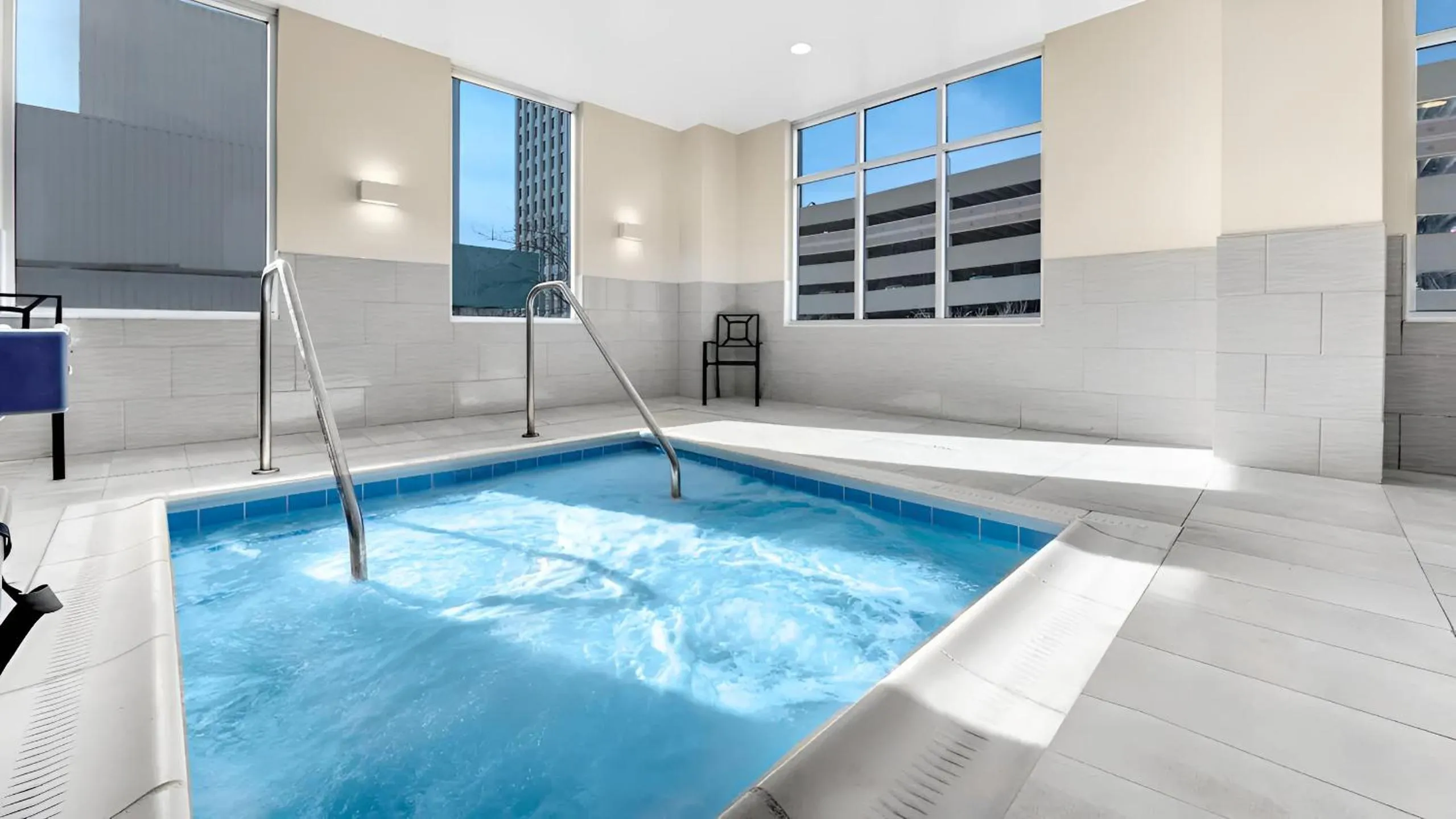 Swimming pool in Hyatt Place Colorado Springs Downtown