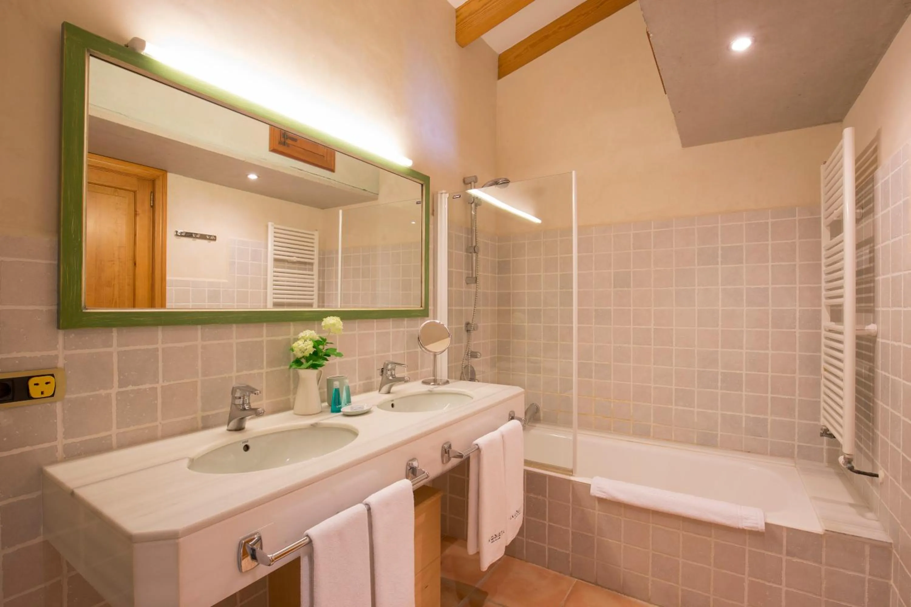 Bathroom in Villa Ca'n Sureda - La Goleta Hotel de Mar & Villas