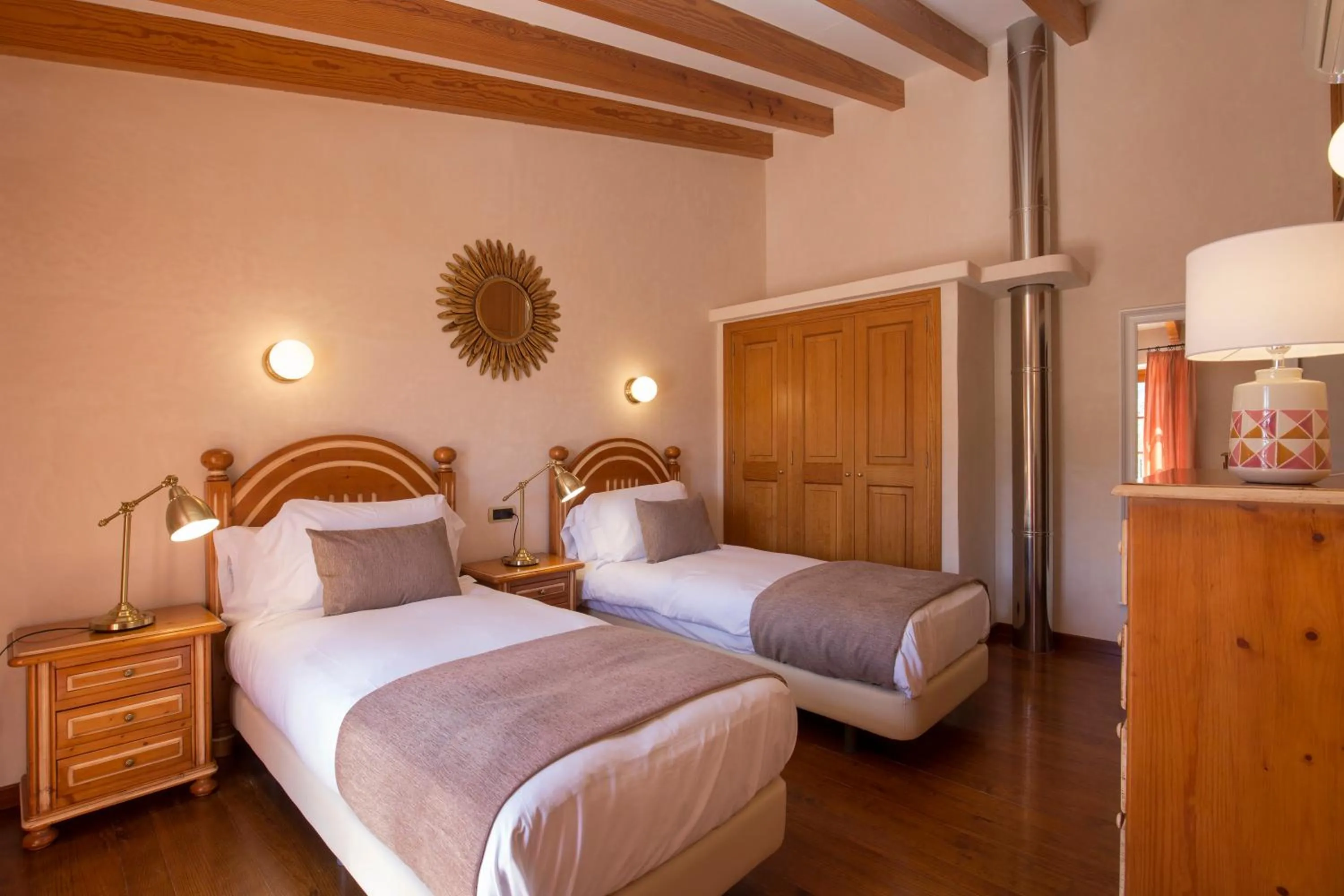 Bedroom, Bed in Villa Ca'n Sureda - La Goleta Hotel de Mar & Villas