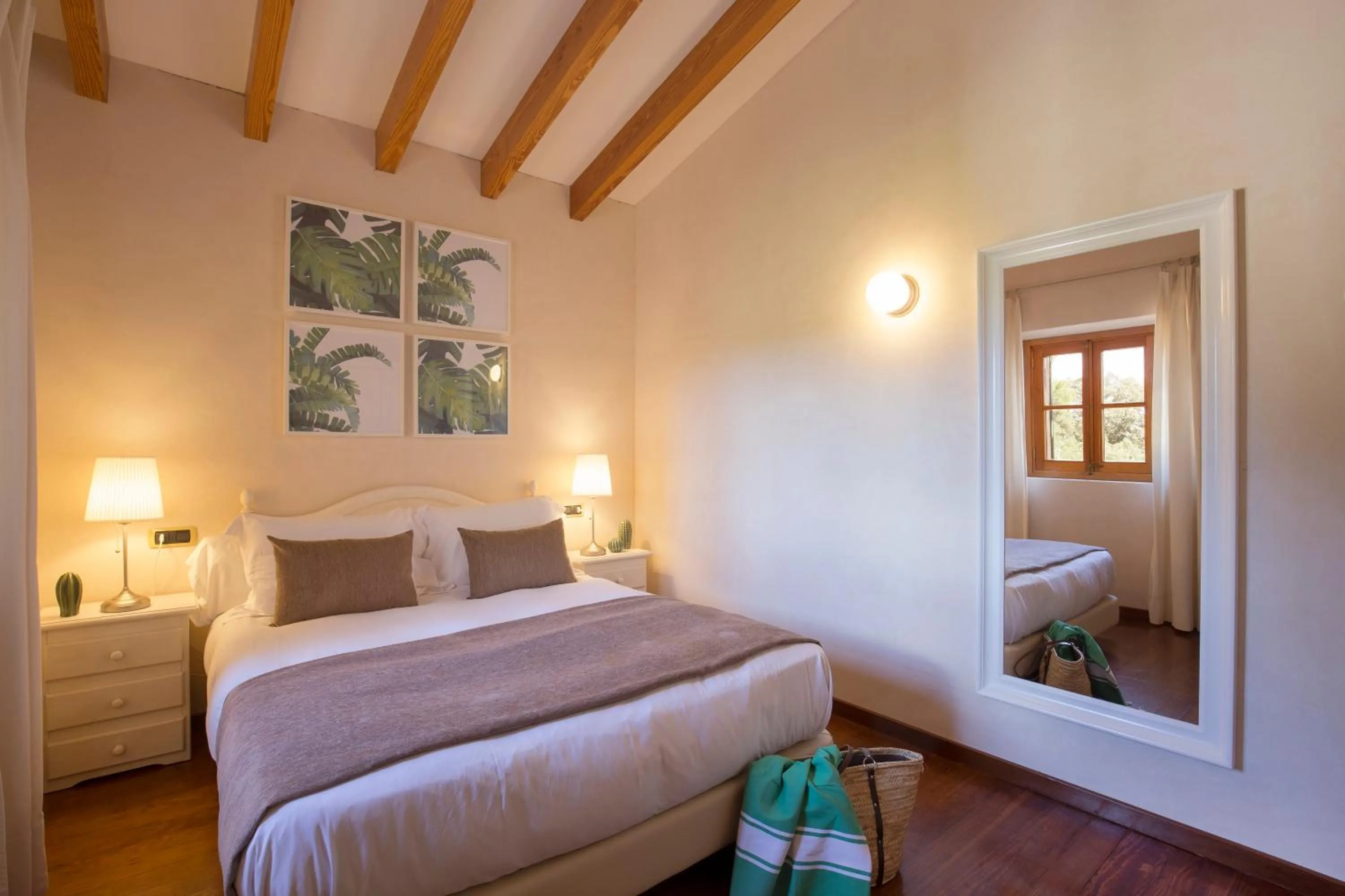 Bedroom, Bed in Villa Ca'n Sureda - La Goleta Hotel de Mar & Villas