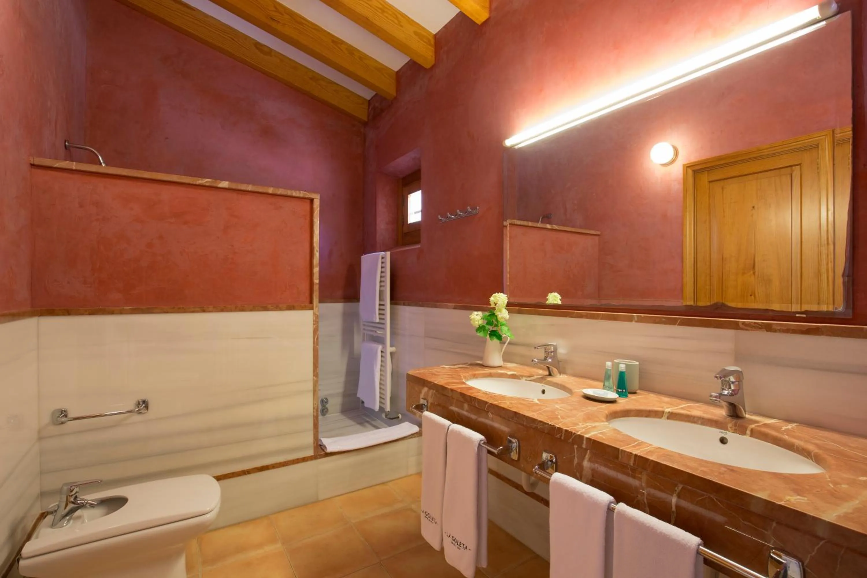 Bathroom in Villa Ca'n Sureda - La Goleta Hotel de Mar & Villas