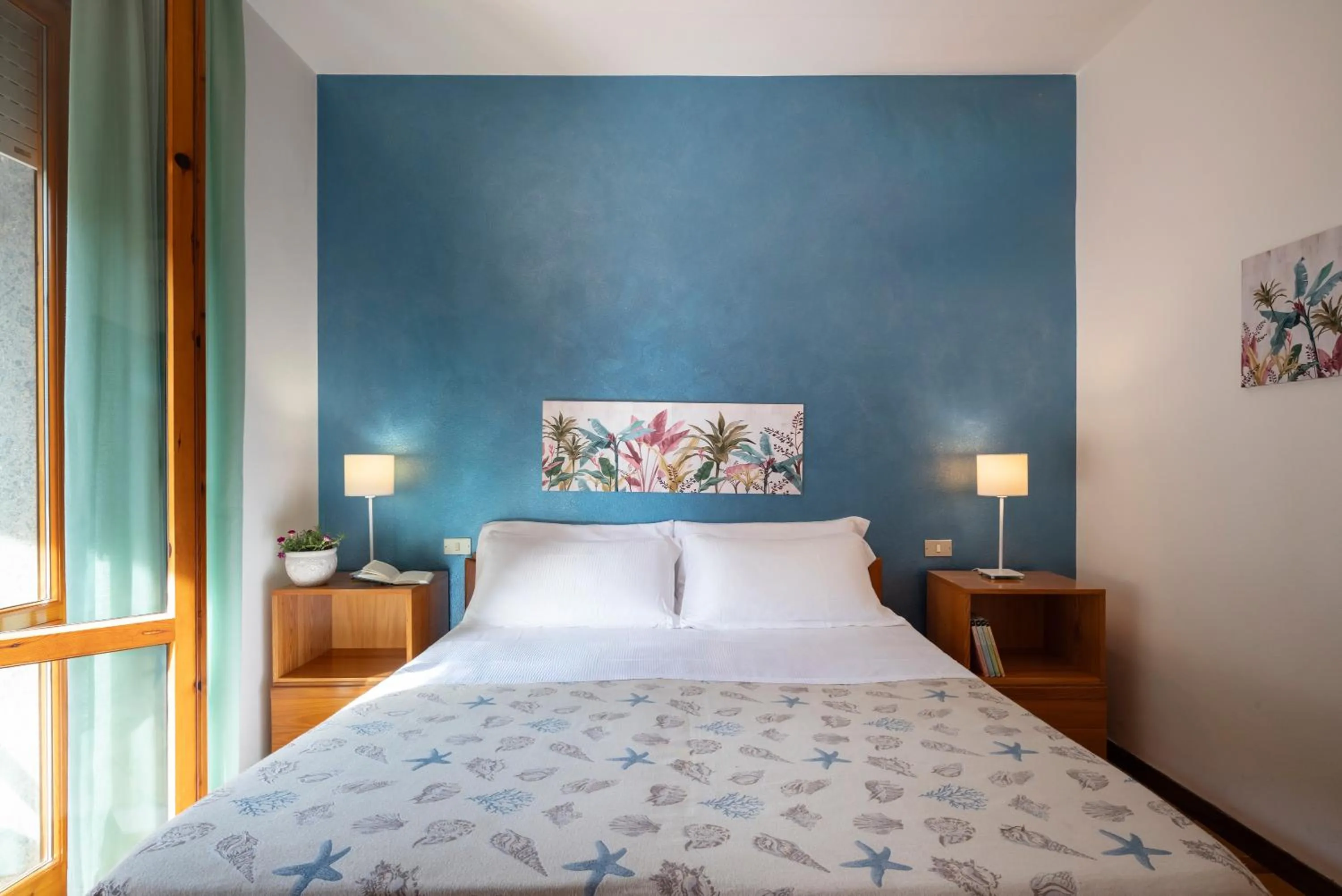 Bedroom, Bed in Hotel Parco dei Pini - 100mt dal Mare