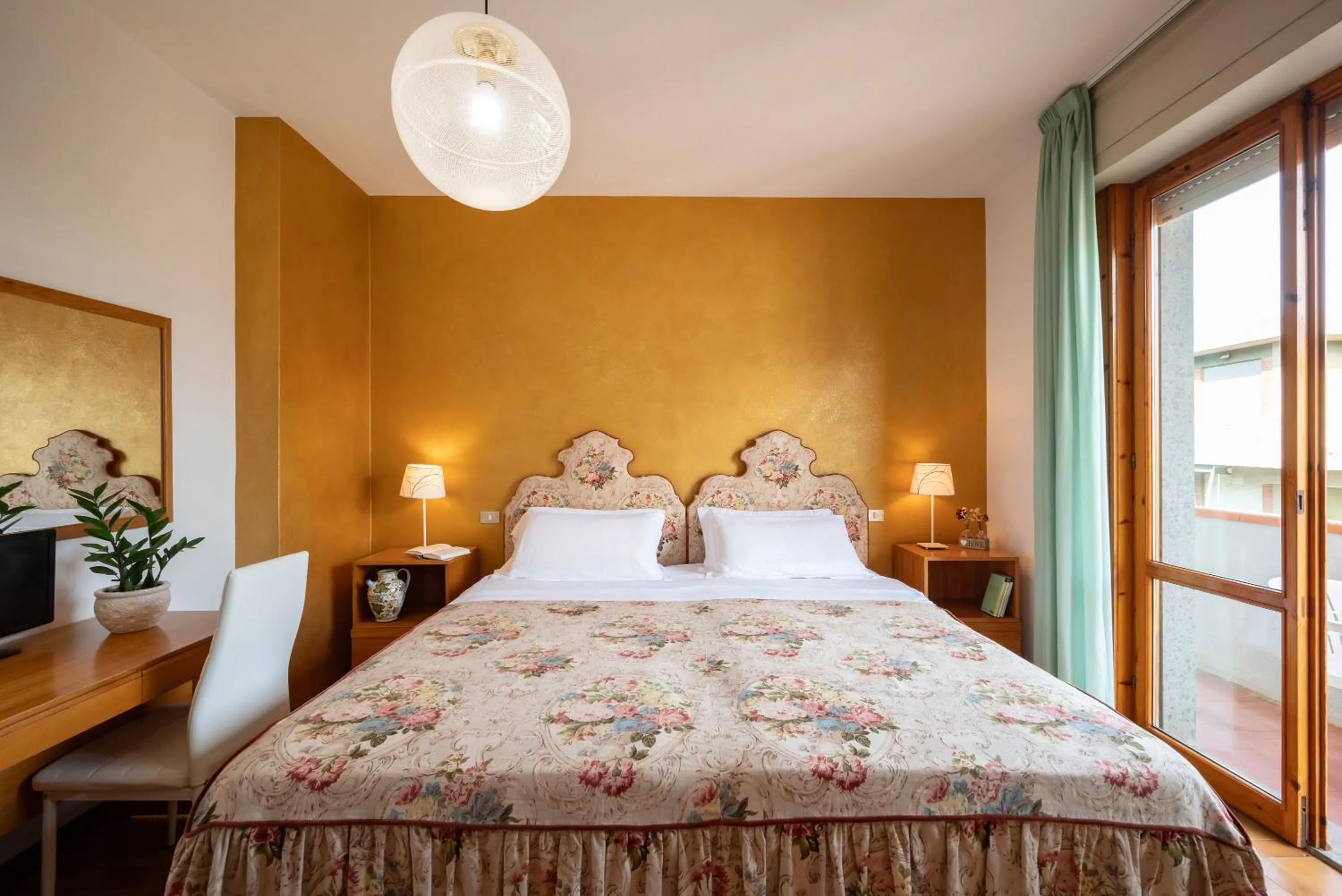 Photo of the whole room, Bed in Hotel Parco dei Pini - 100mt dal Mare
