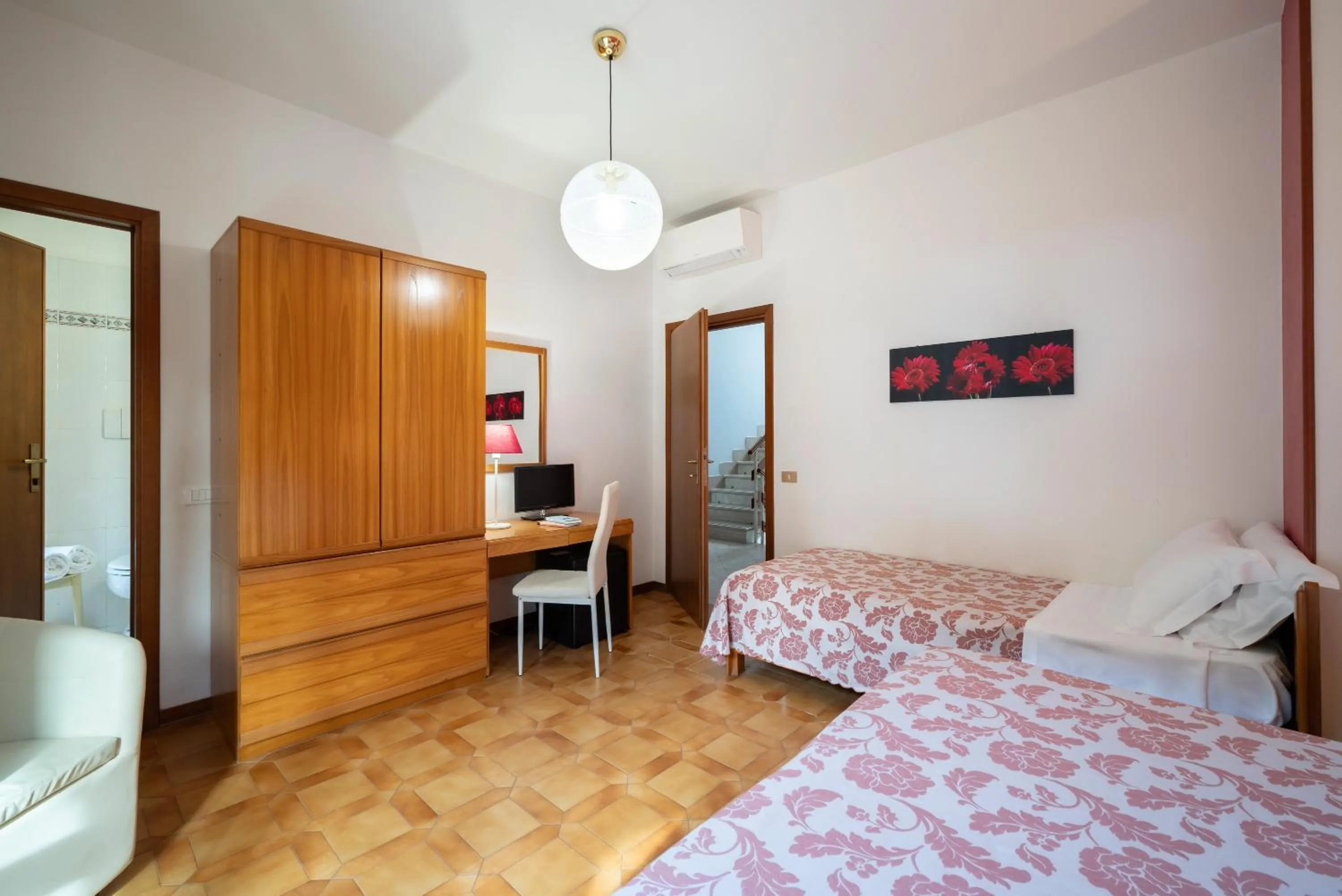 Bed in Hotel Parco dei Pini - 100mt dal Mare