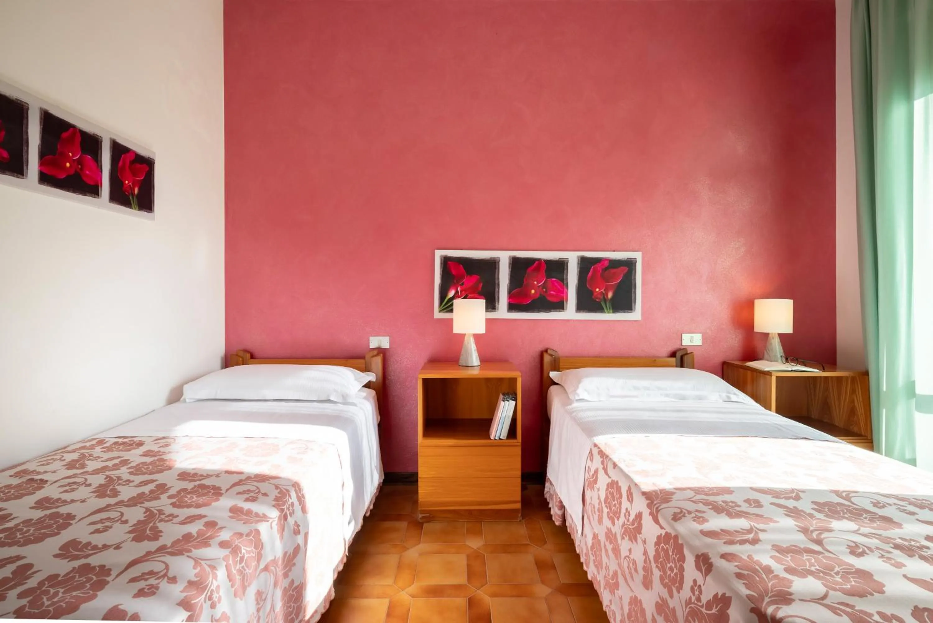 Bed in Hotel Parco dei Pini - 100mt dal Mare