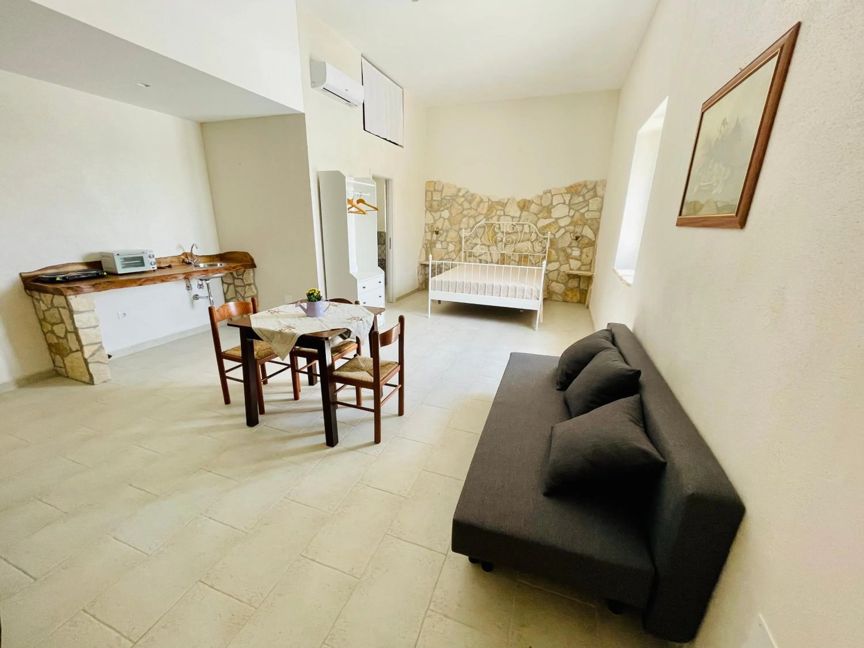 Tenuta Tinelli Sonia