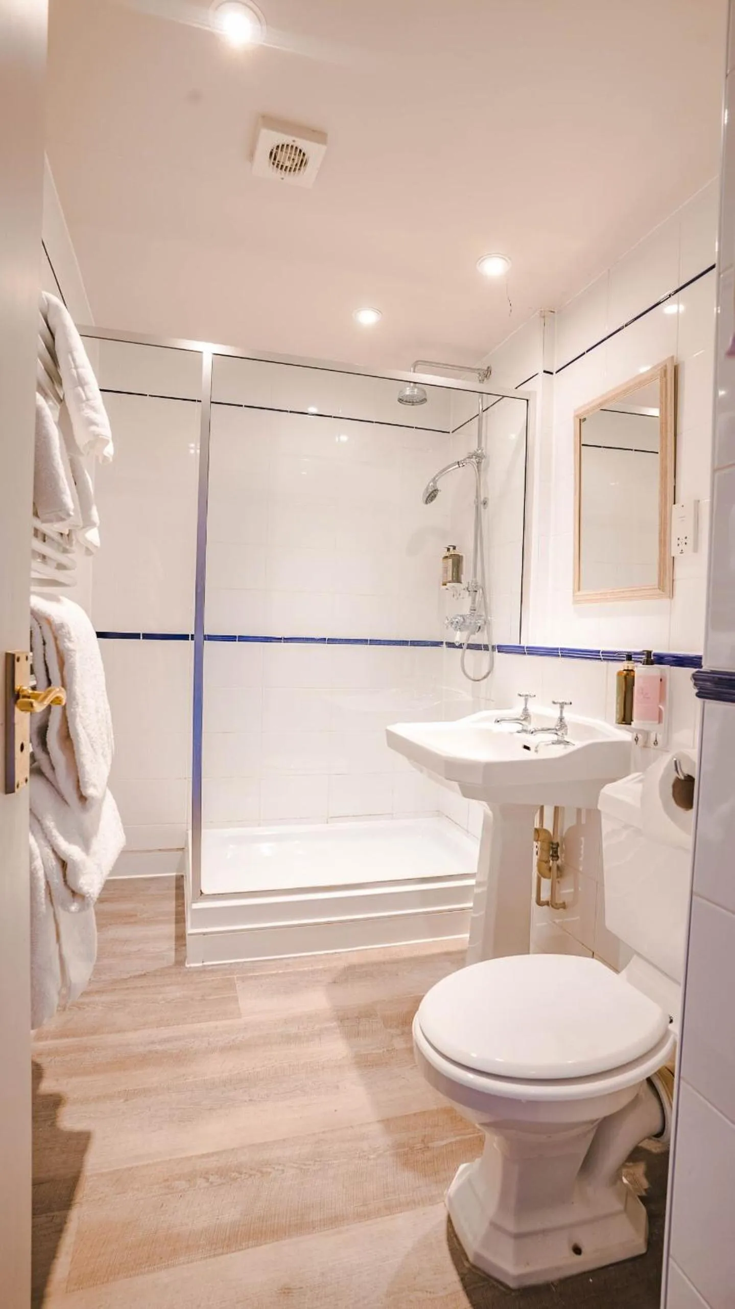 Shower in The Bunk Inn