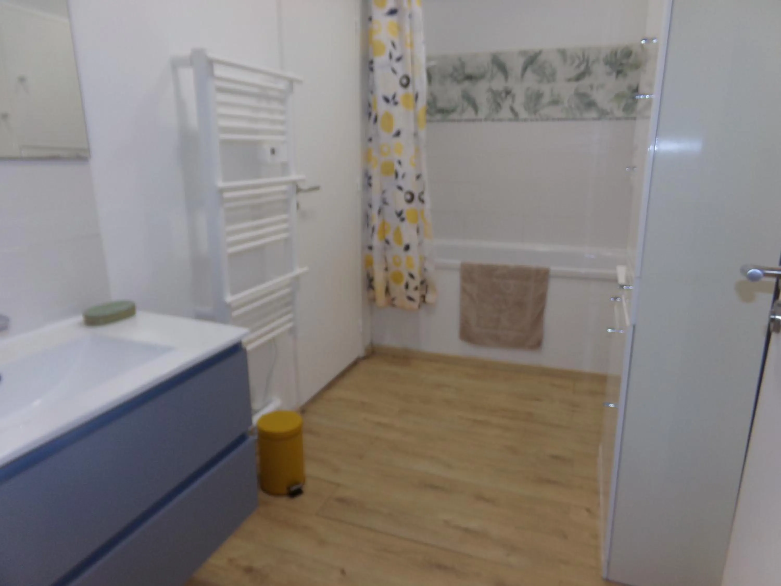 Bathroom in L'escapade Dieppoise - 3 chambres, 1er étage