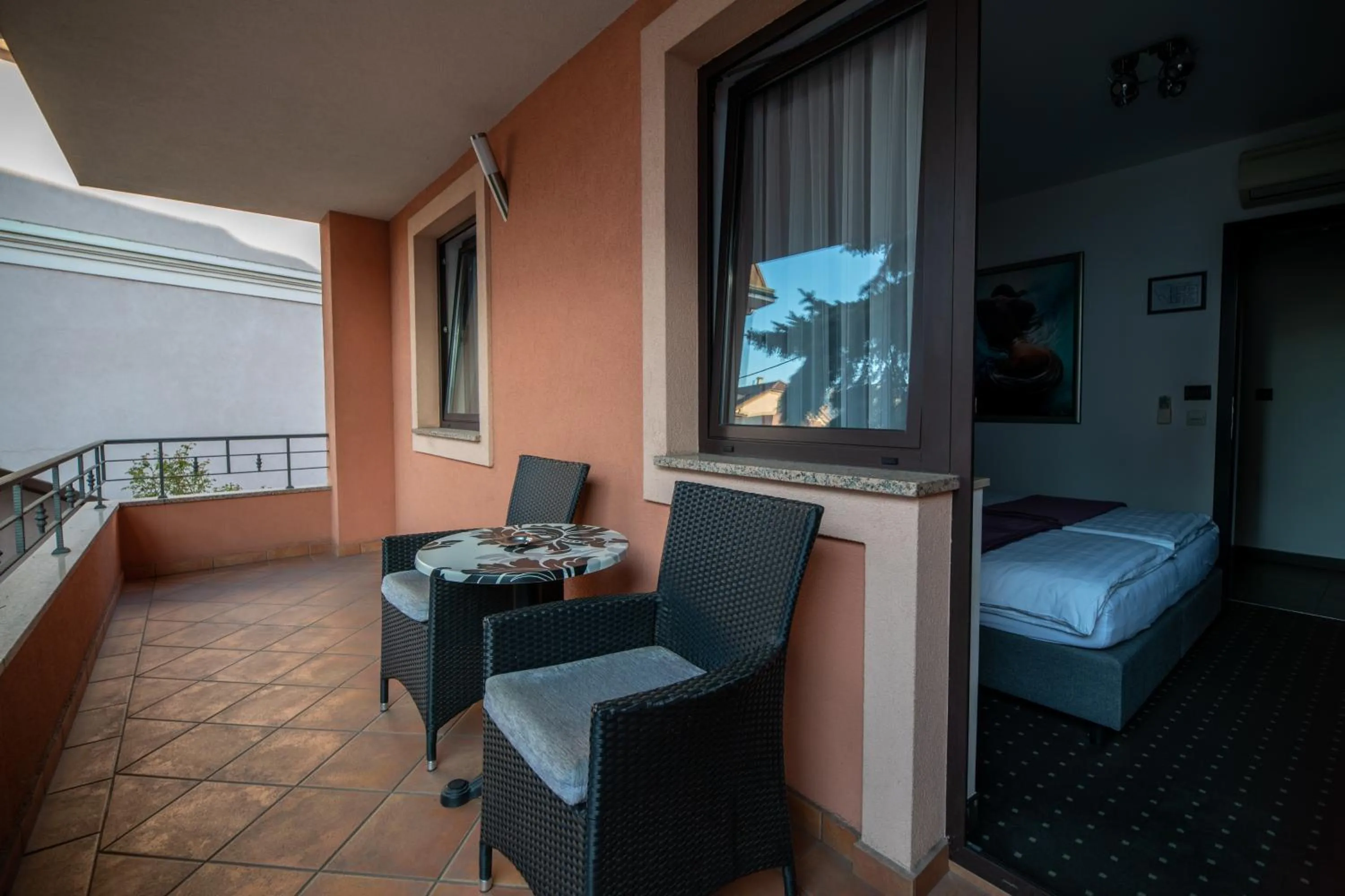 Balcony/Terrace, Bed in Log In Rooms