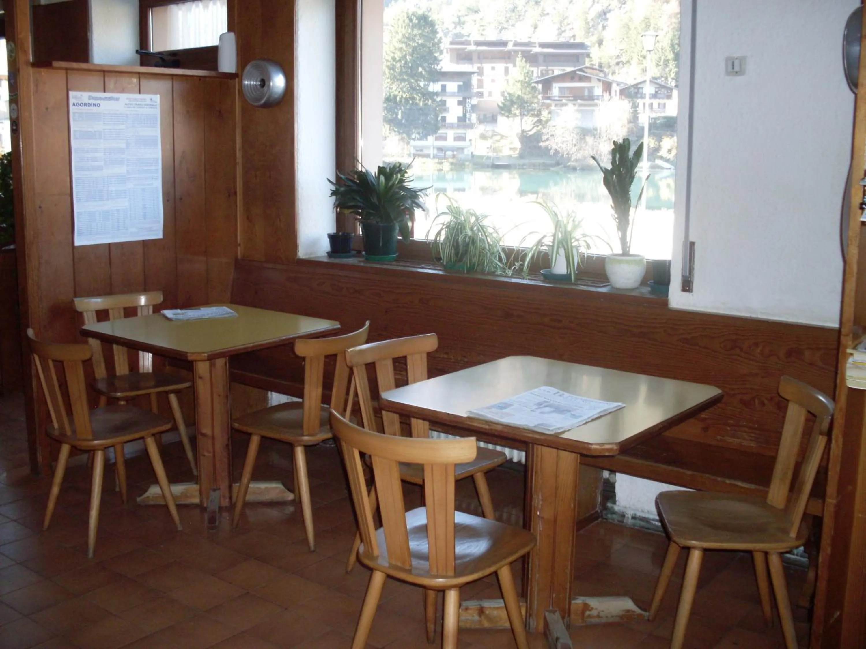 Restaurant/places to eat in B&B Astor