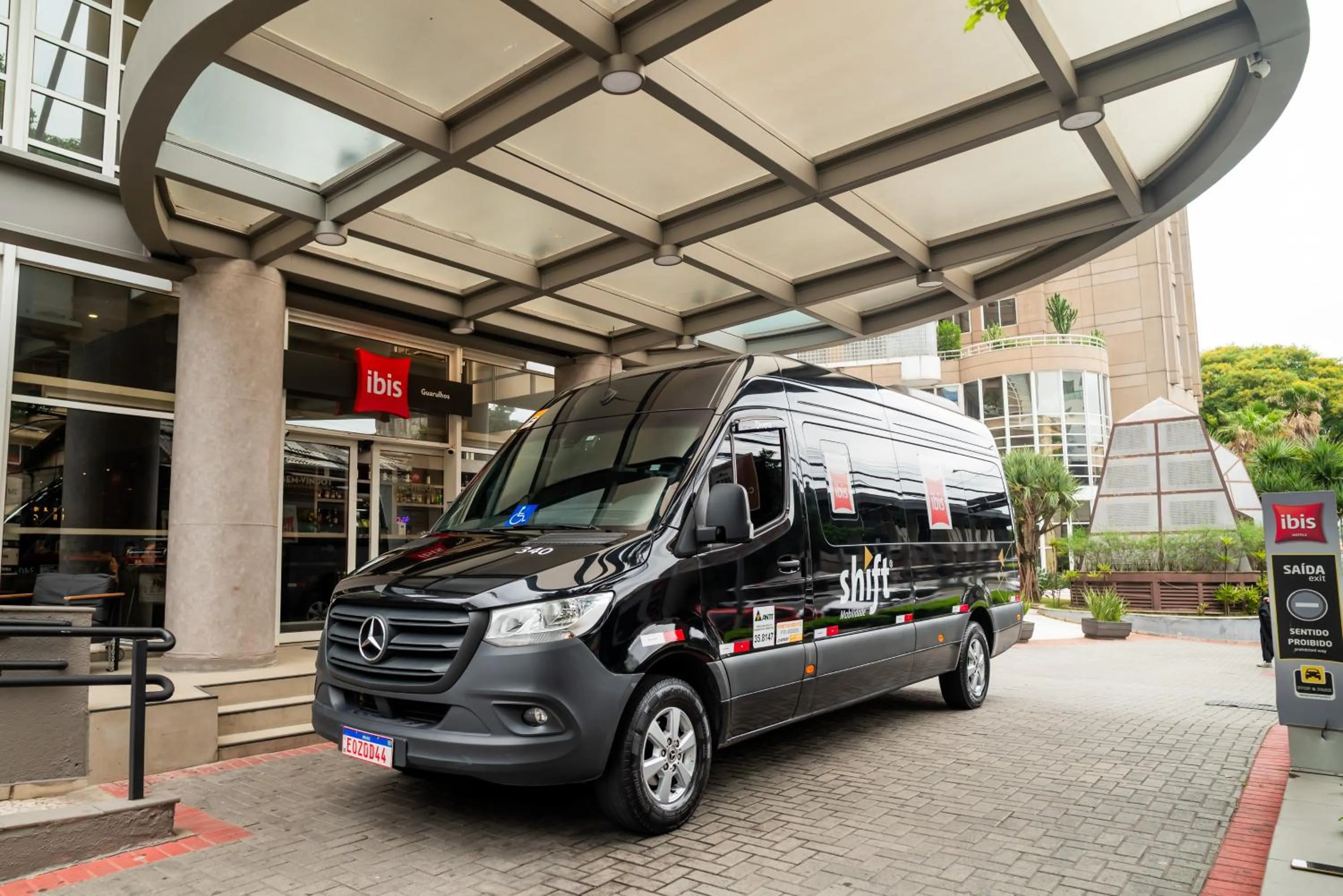 shuttle in ibis Guarulhos Aeroporto