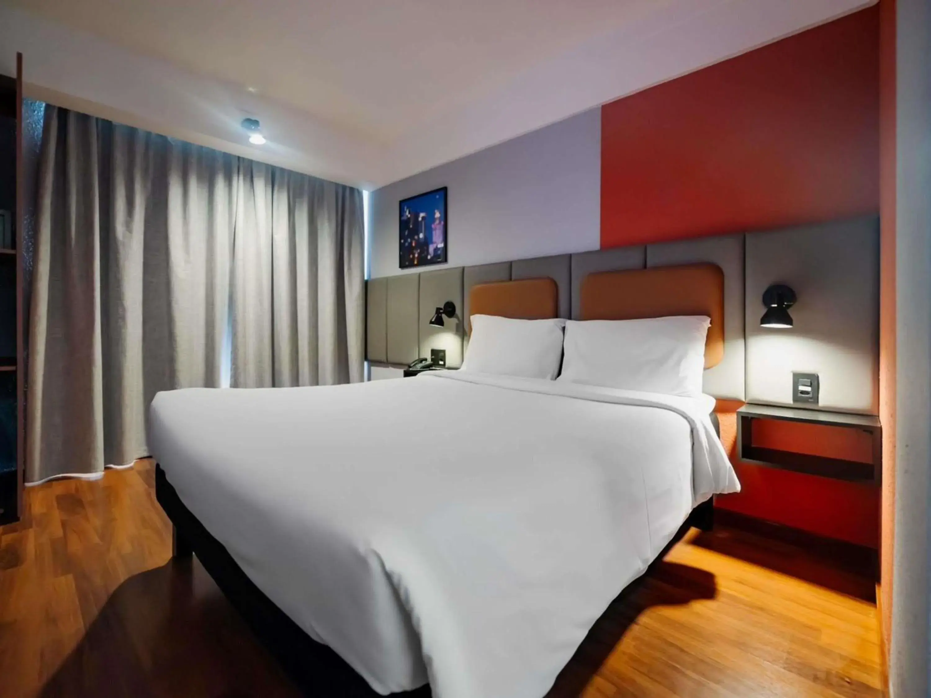 Bedroom, Bed in ibis Guarulhos Aeroporto Bedroom, Bed in ibis Guarulhos Aeroporto
